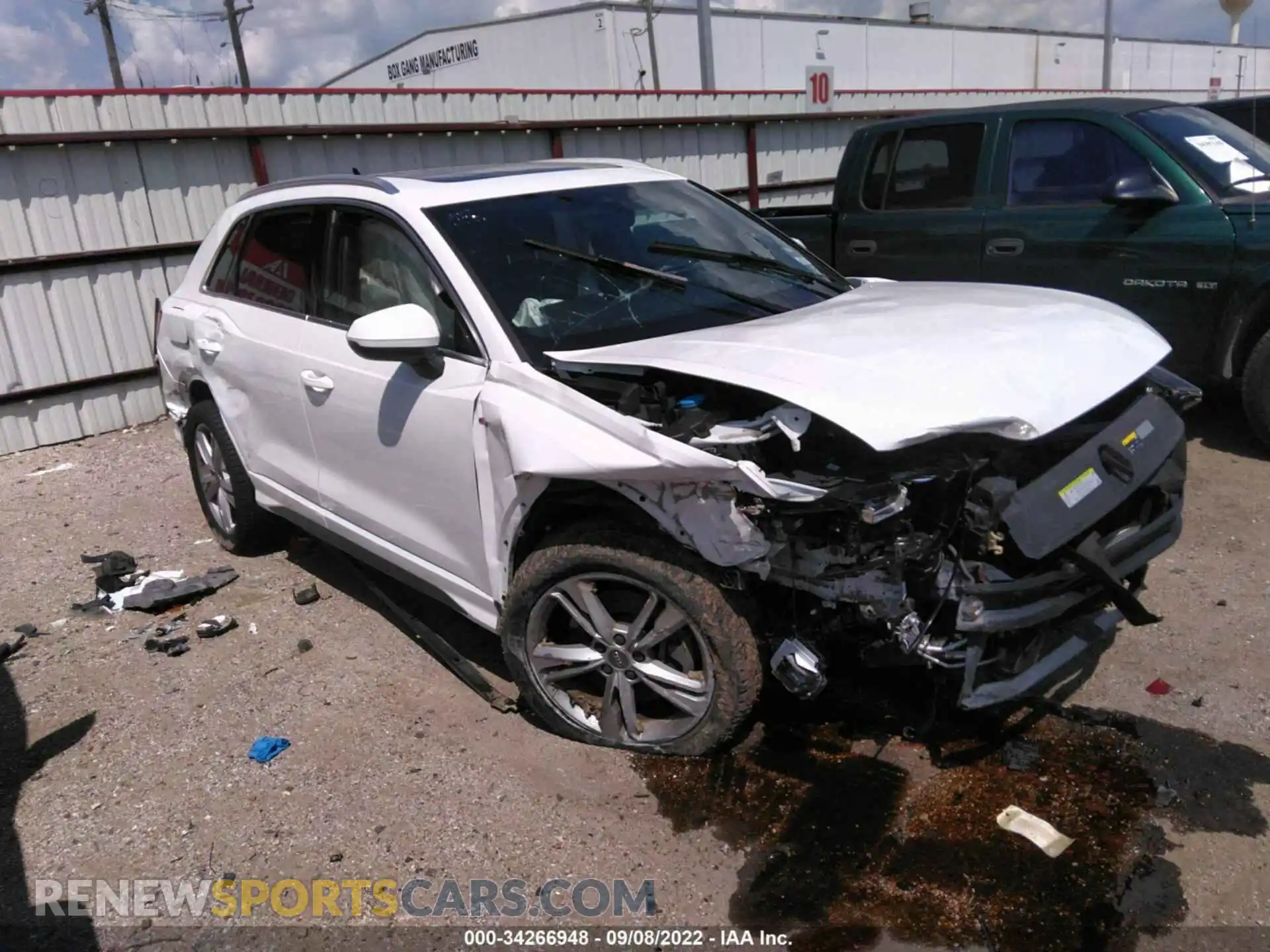 1 Photograph of a damaged car WA1FECF36L1016355 AUDI Q3 2020