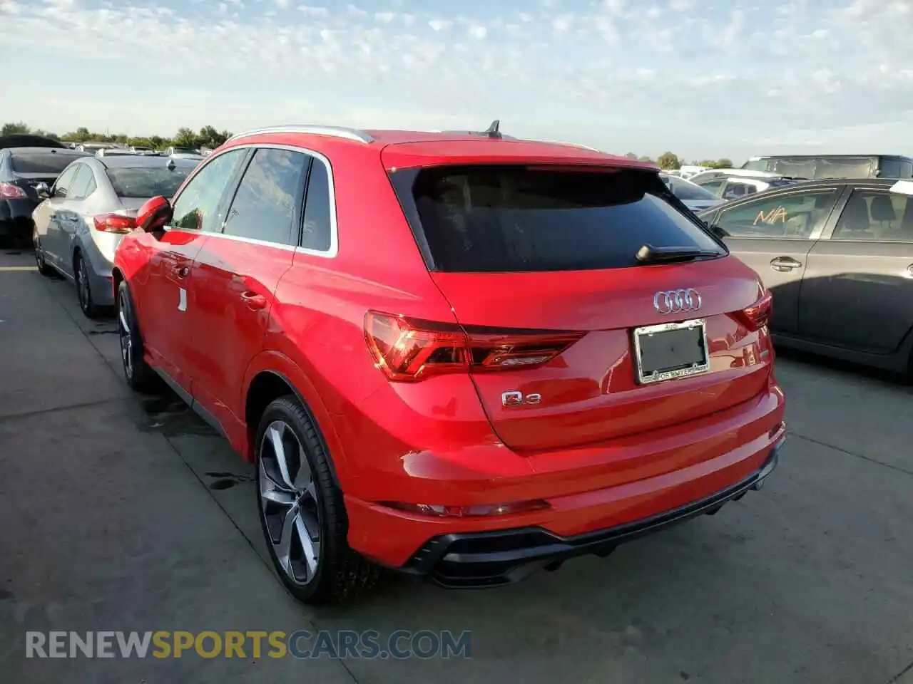 3 Photograph of a damaged car WA1FECF39L1000781 AUDI Q3 2020