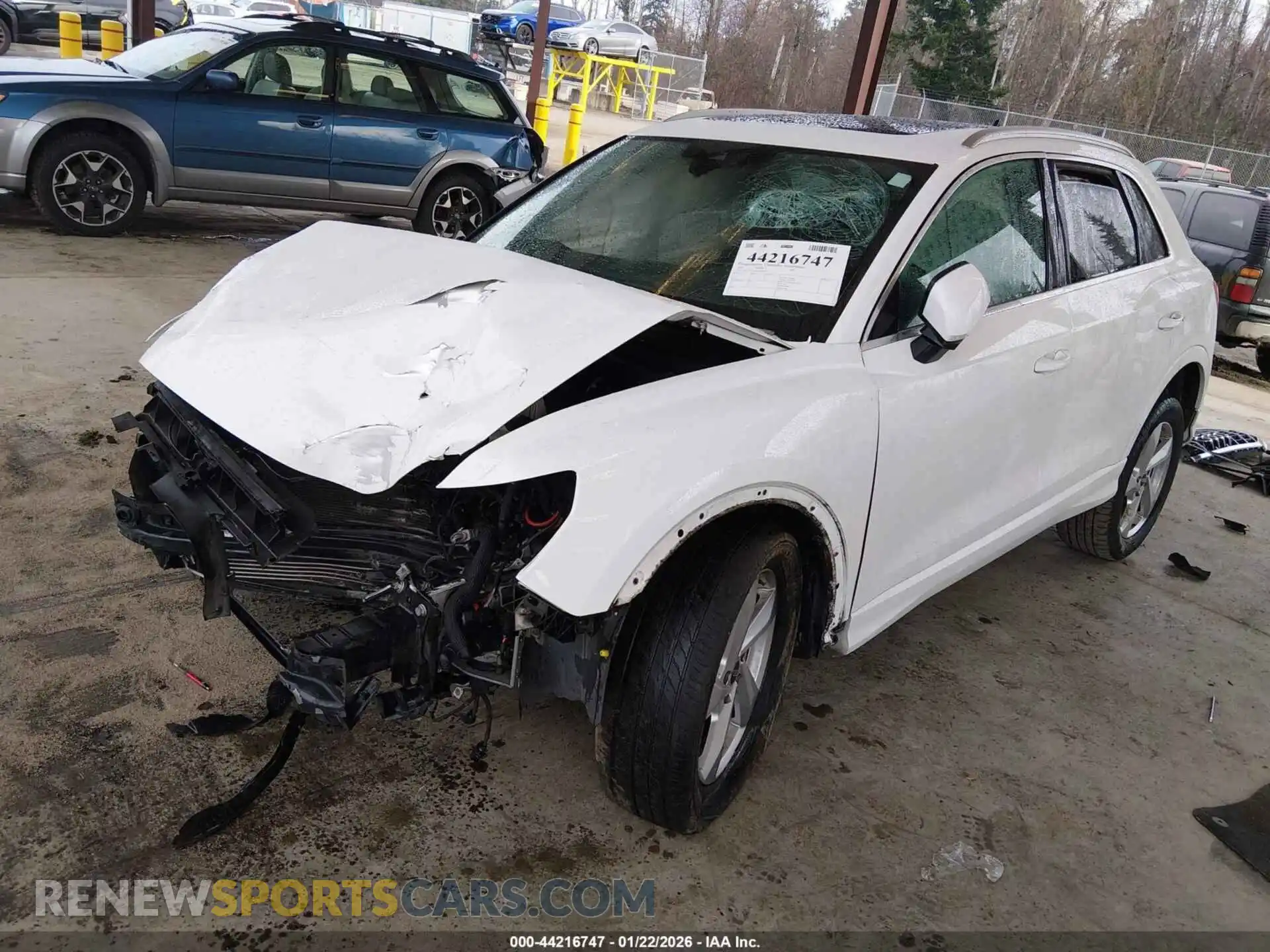 2 Photograph of a damaged car WA1AUCF30M1089378 AUDI Q3 2021