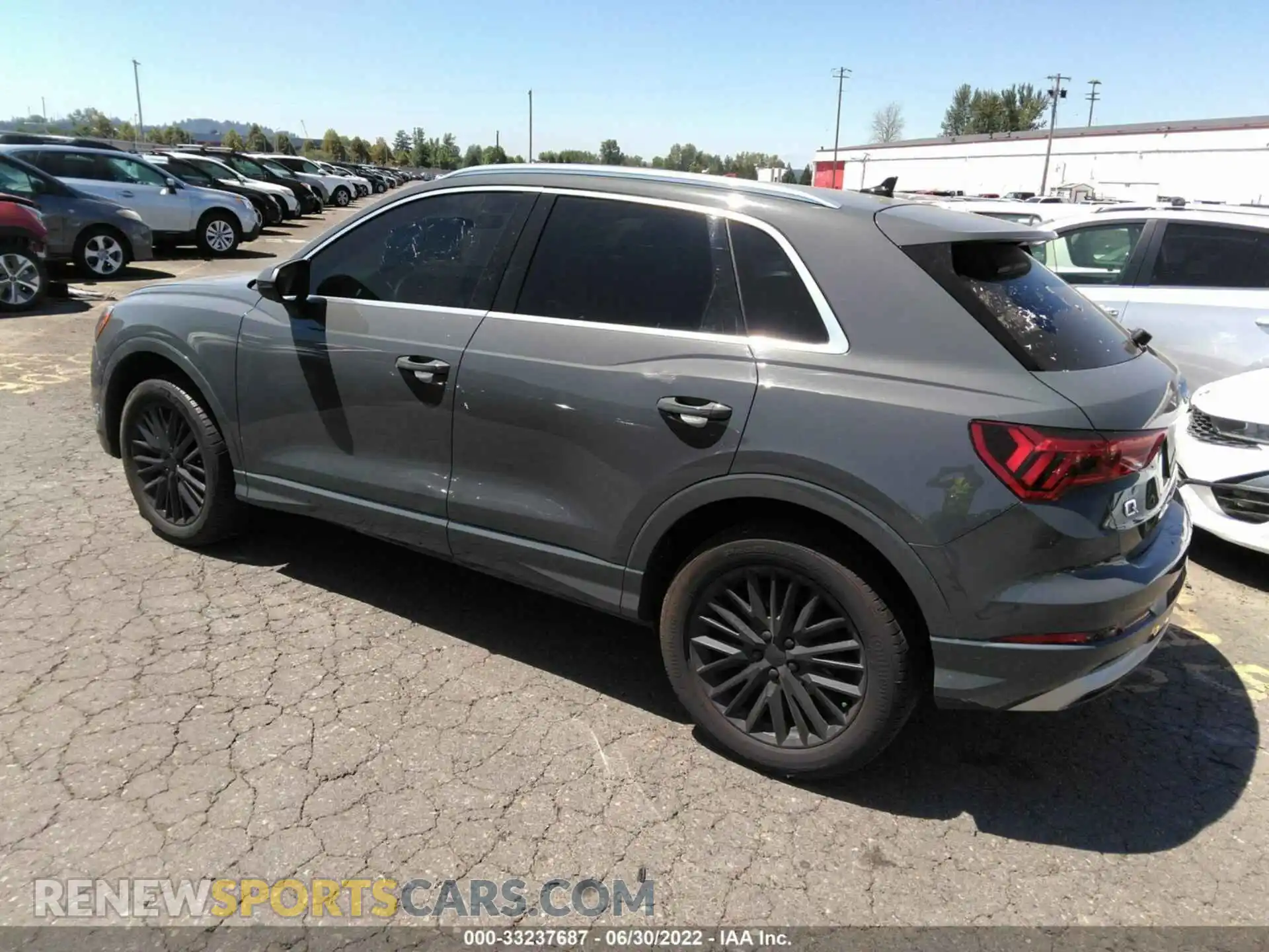 3 Photograph of a damaged car WA1AUCF33M1082697 AUDI Q3 2021