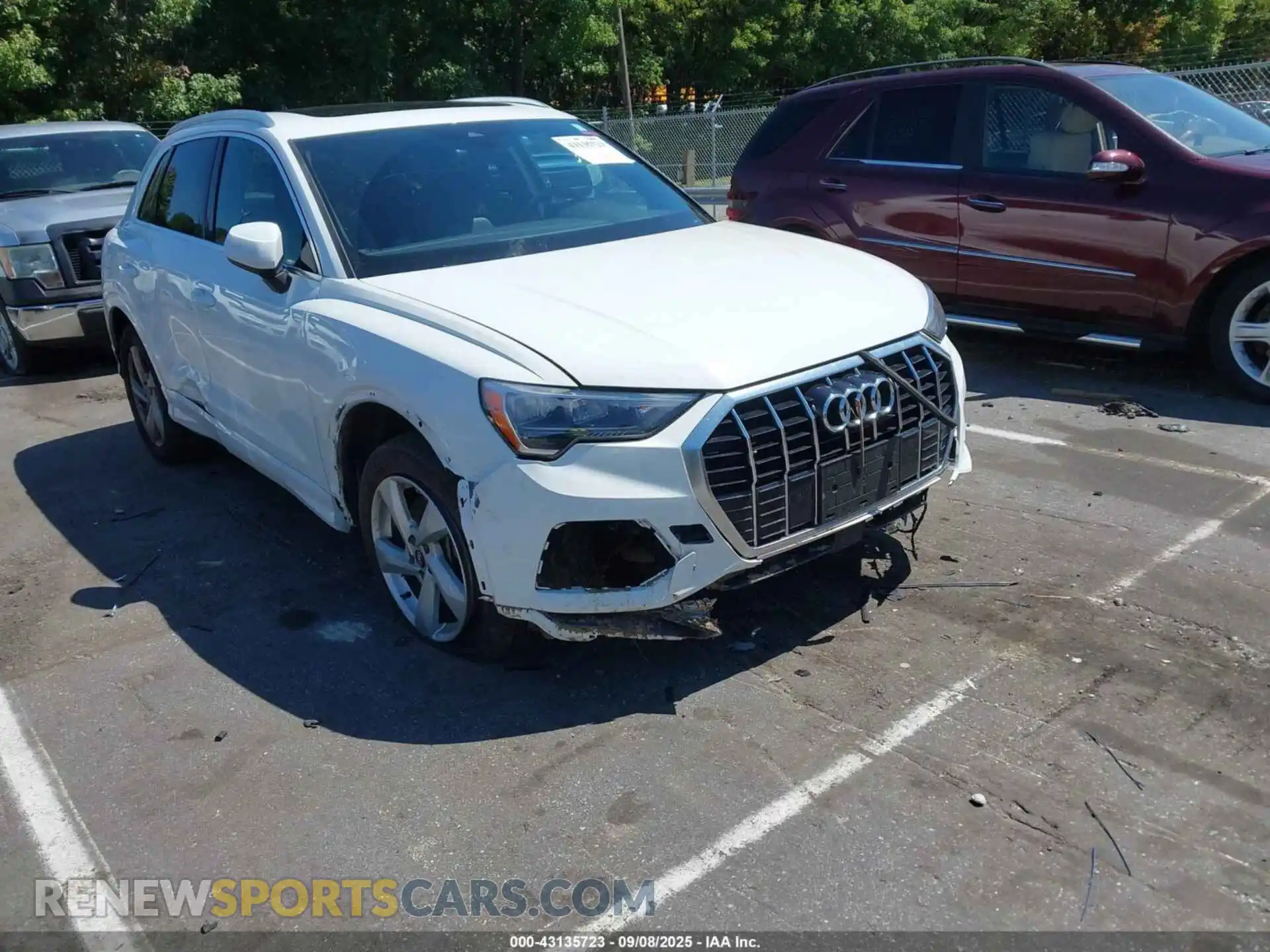 1 Photograph of a damaged car WA1AUCF34M1096835 AUDI Q3 2021