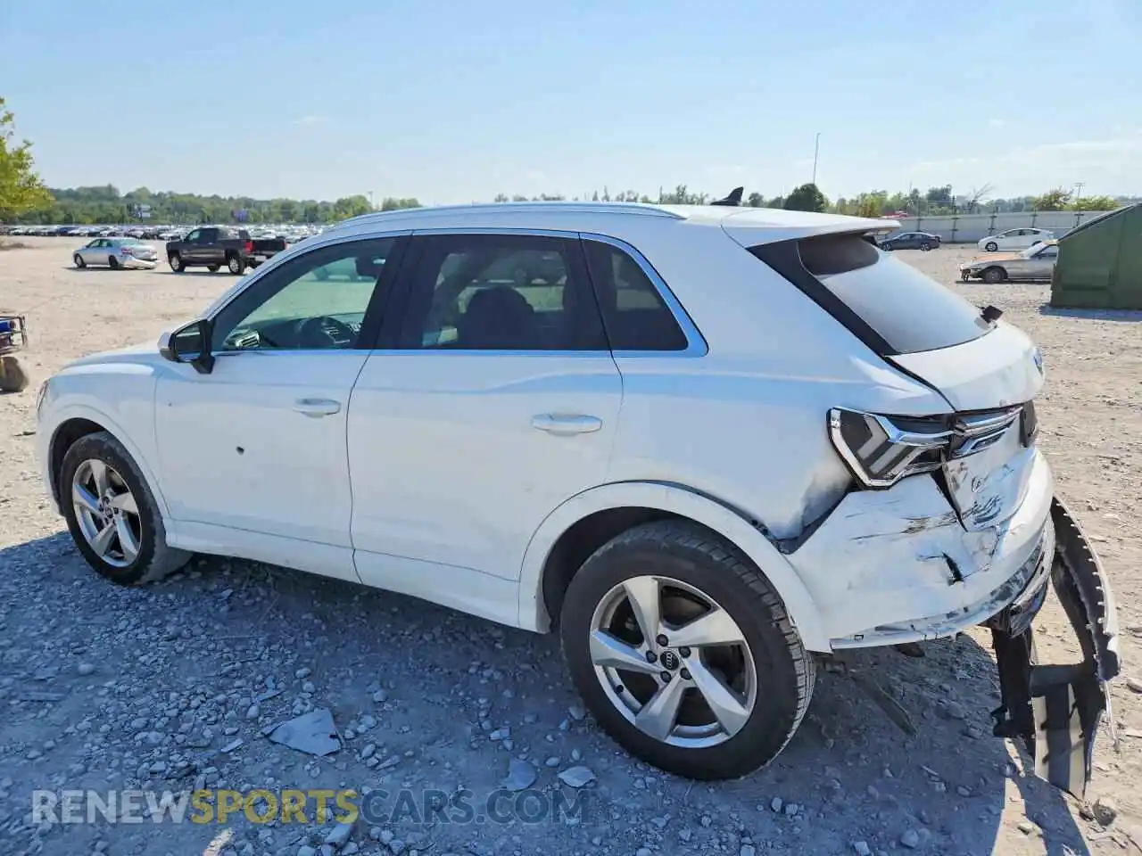 2 Photograph of a damaged car WA1AUCF35M1101220 AUDI Q3 2021