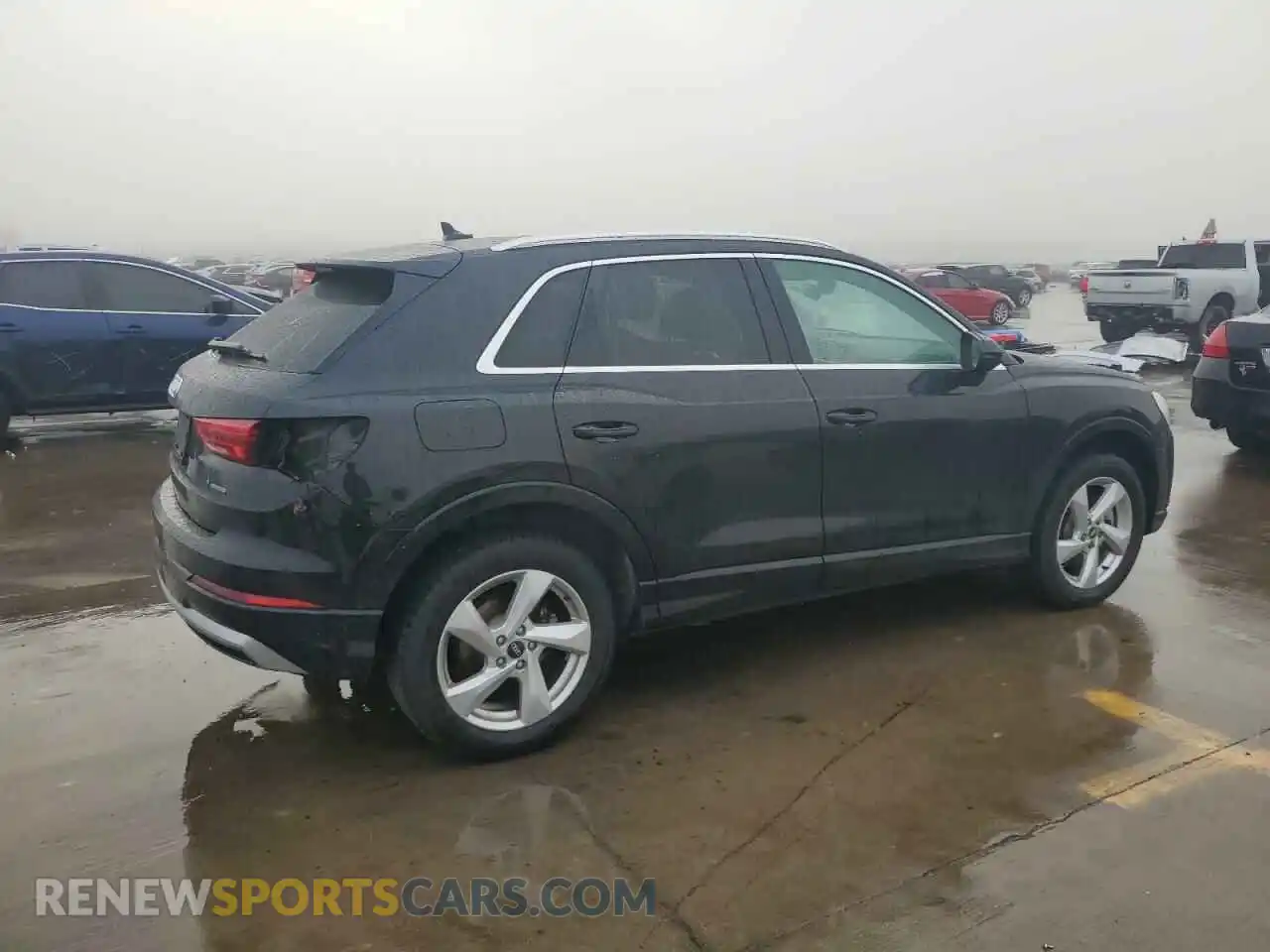3 Photograph of a damaged car WA1AUCF36M1059589 AUDI Q3 2021