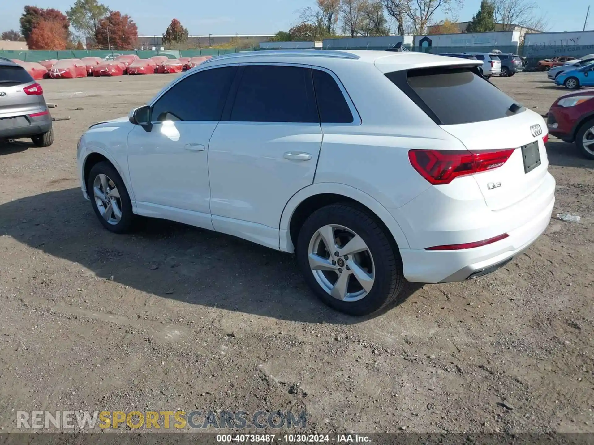 3 Photograph of a damaged car WA1AUCF36M1088879 AUDI Q3 2021