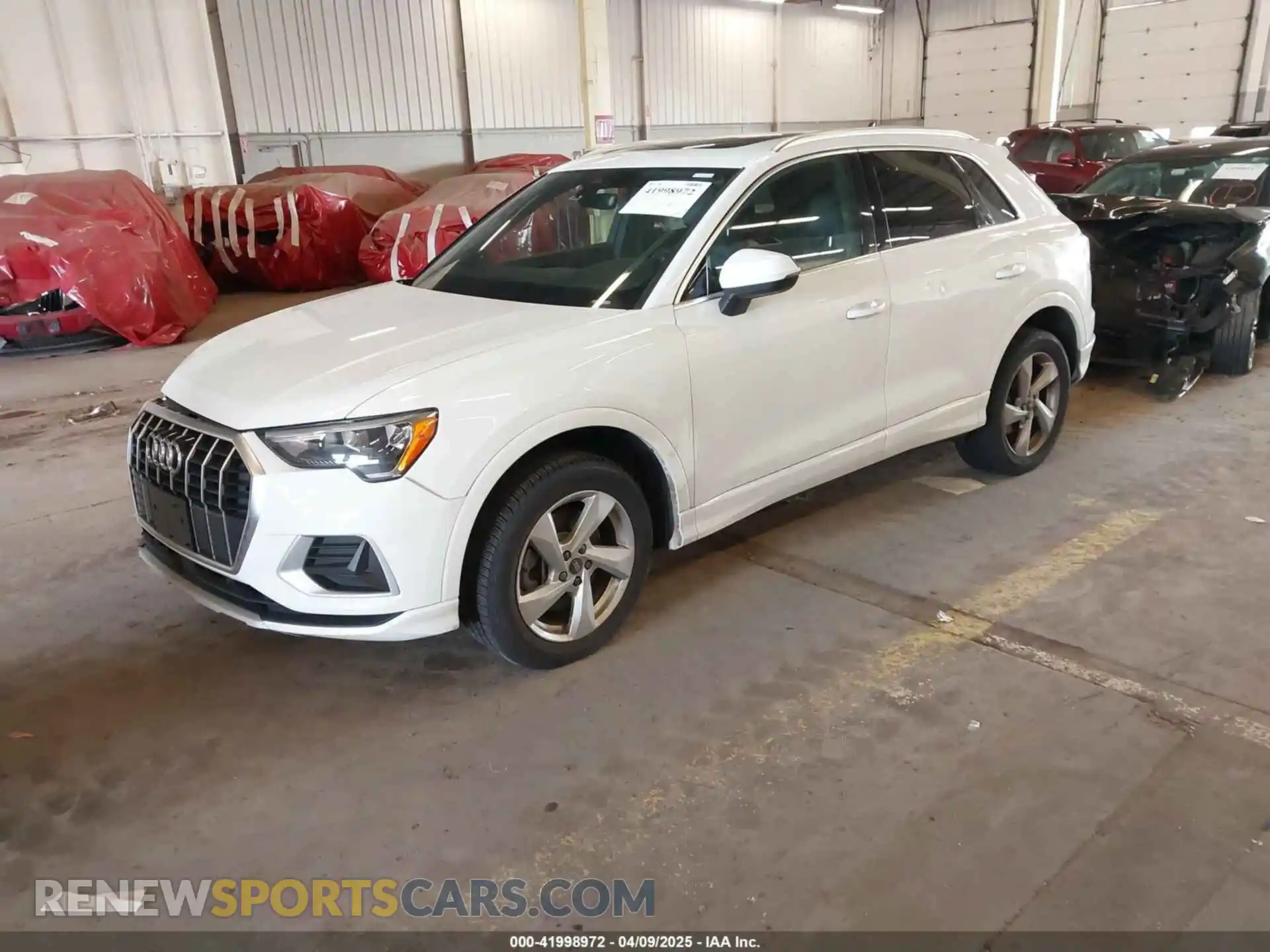 2 Photograph of a damaged car WA1AUCF36M1089224 AUDI Q3 2021