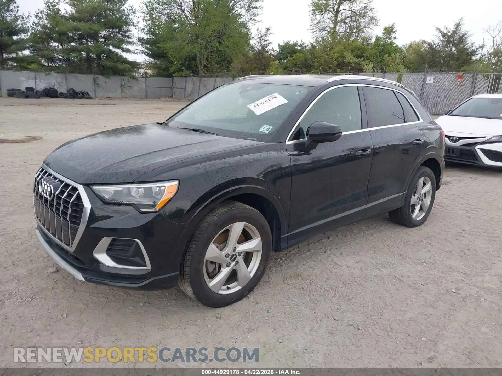 2 Photograph of a damaged car WA1AUCF37M1058807 AUDI Q3 2021