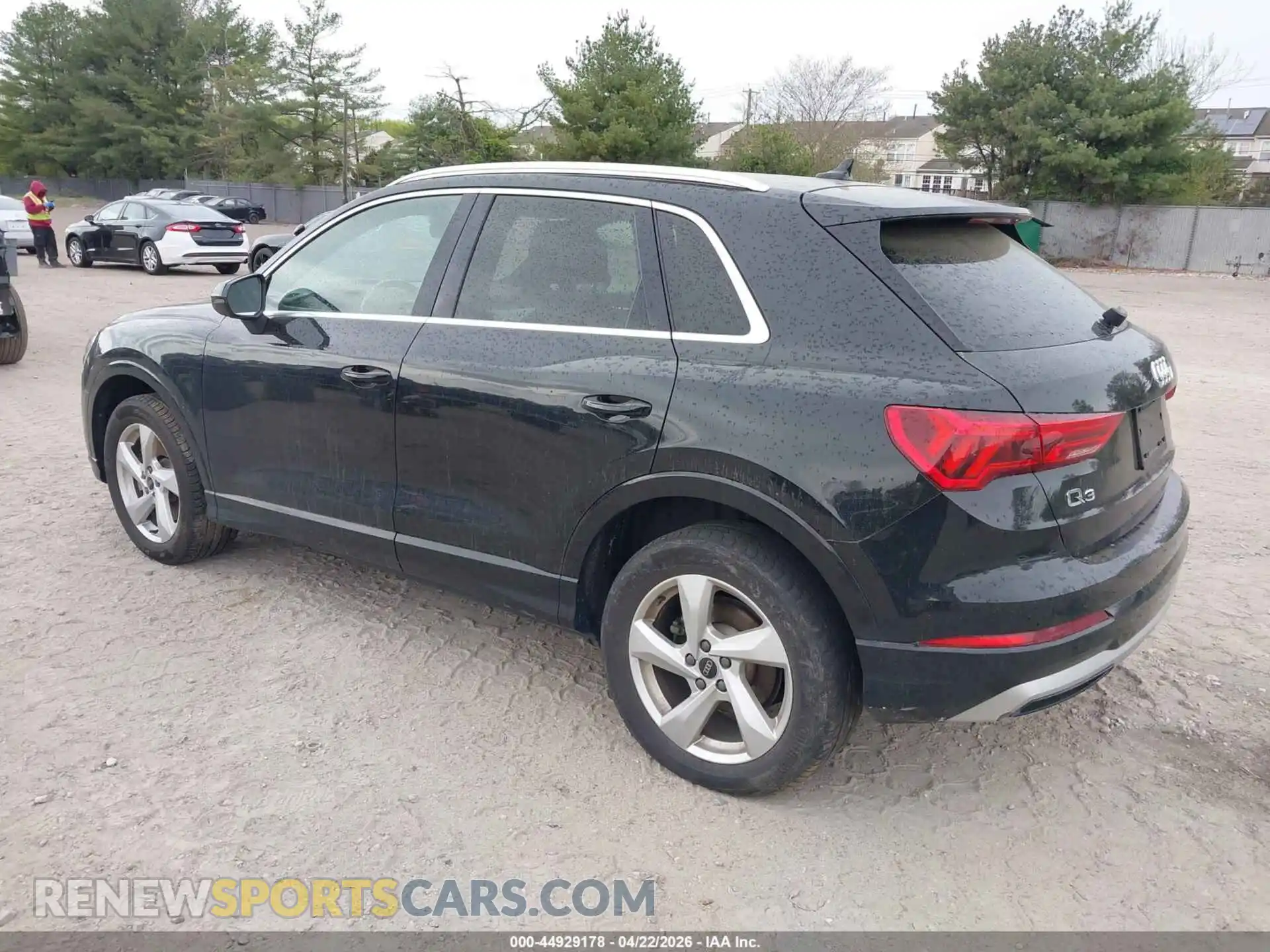 3 Photograph of a damaged car WA1AUCF37M1058807 AUDI Q3 2021