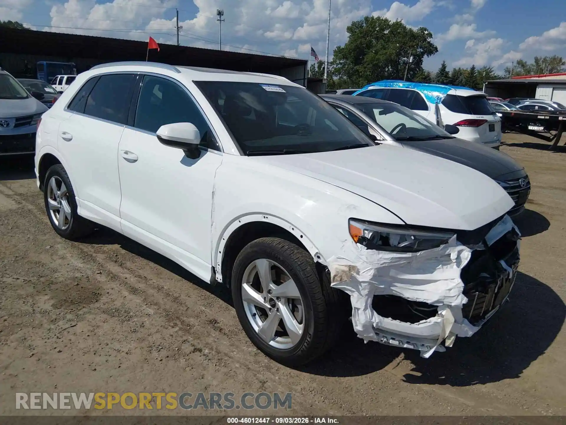 1 Photograph of a damaged car WA1AUCF37M1092682 AUDI Q3 2021
