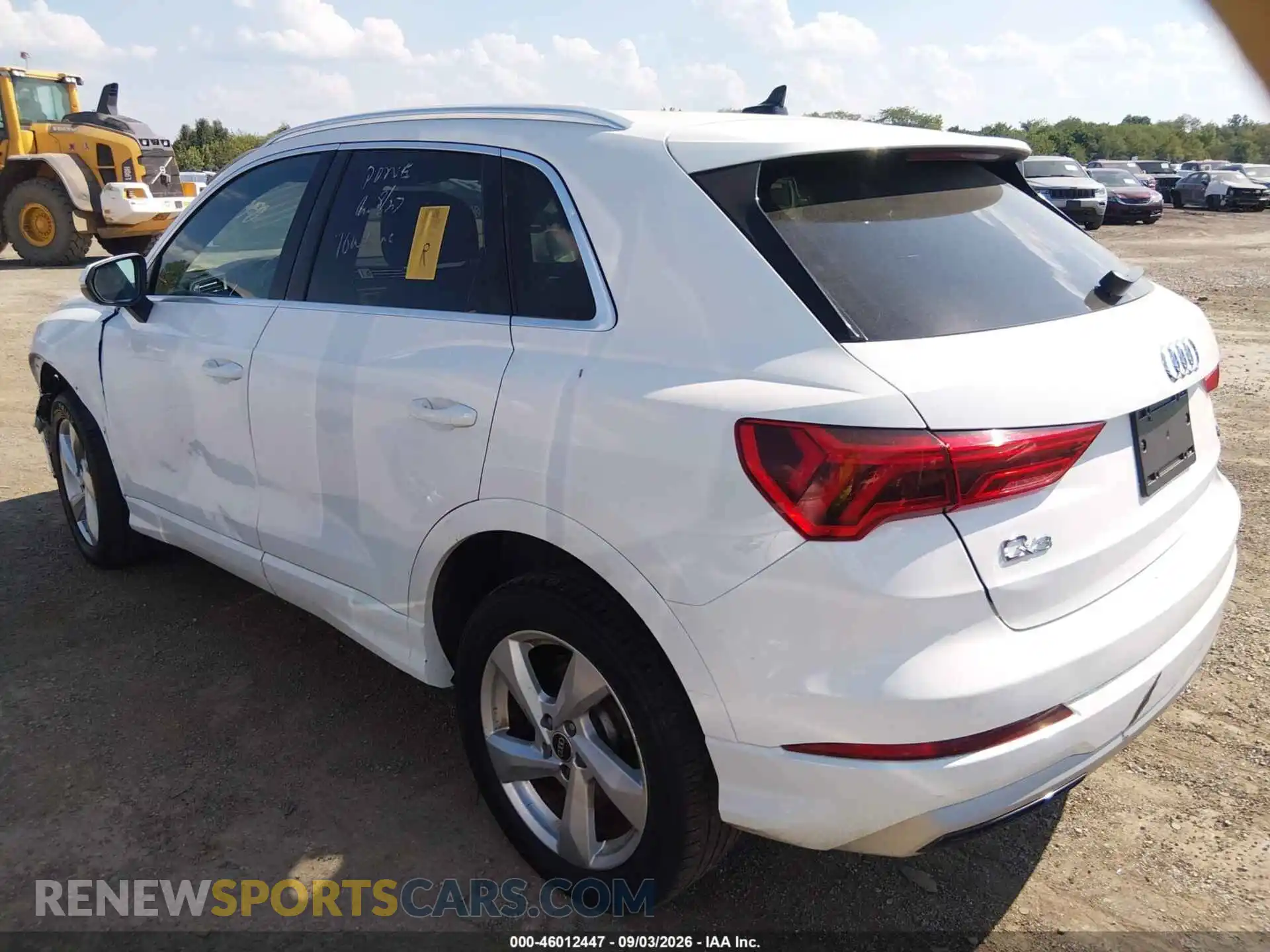 3 Photograph of a damaged car WA1AUCF37M1092682 AUDI Q3 2021