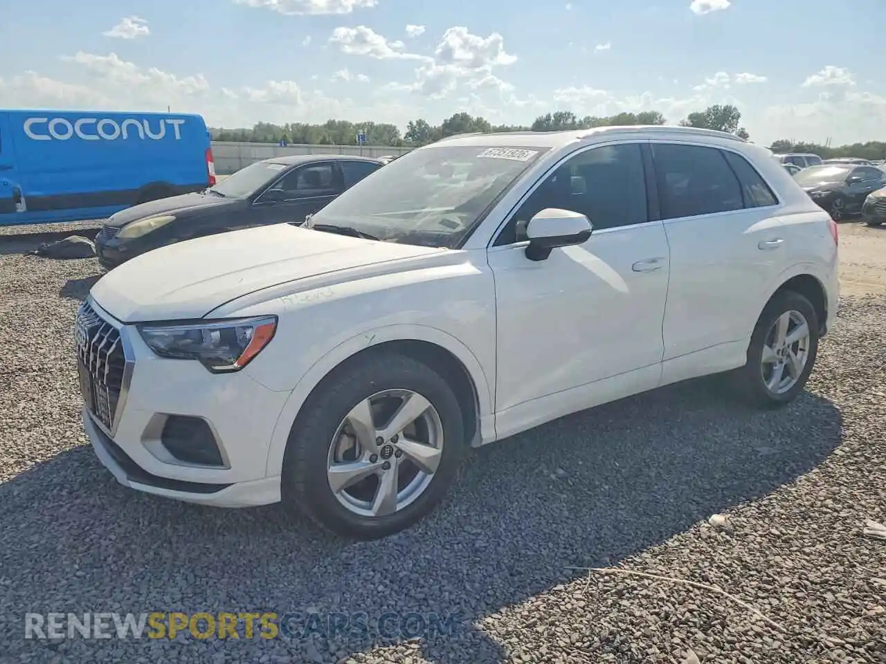 1 Photograph of a damaged car WA1AUCF37M1095968 AUDI Q3 2021