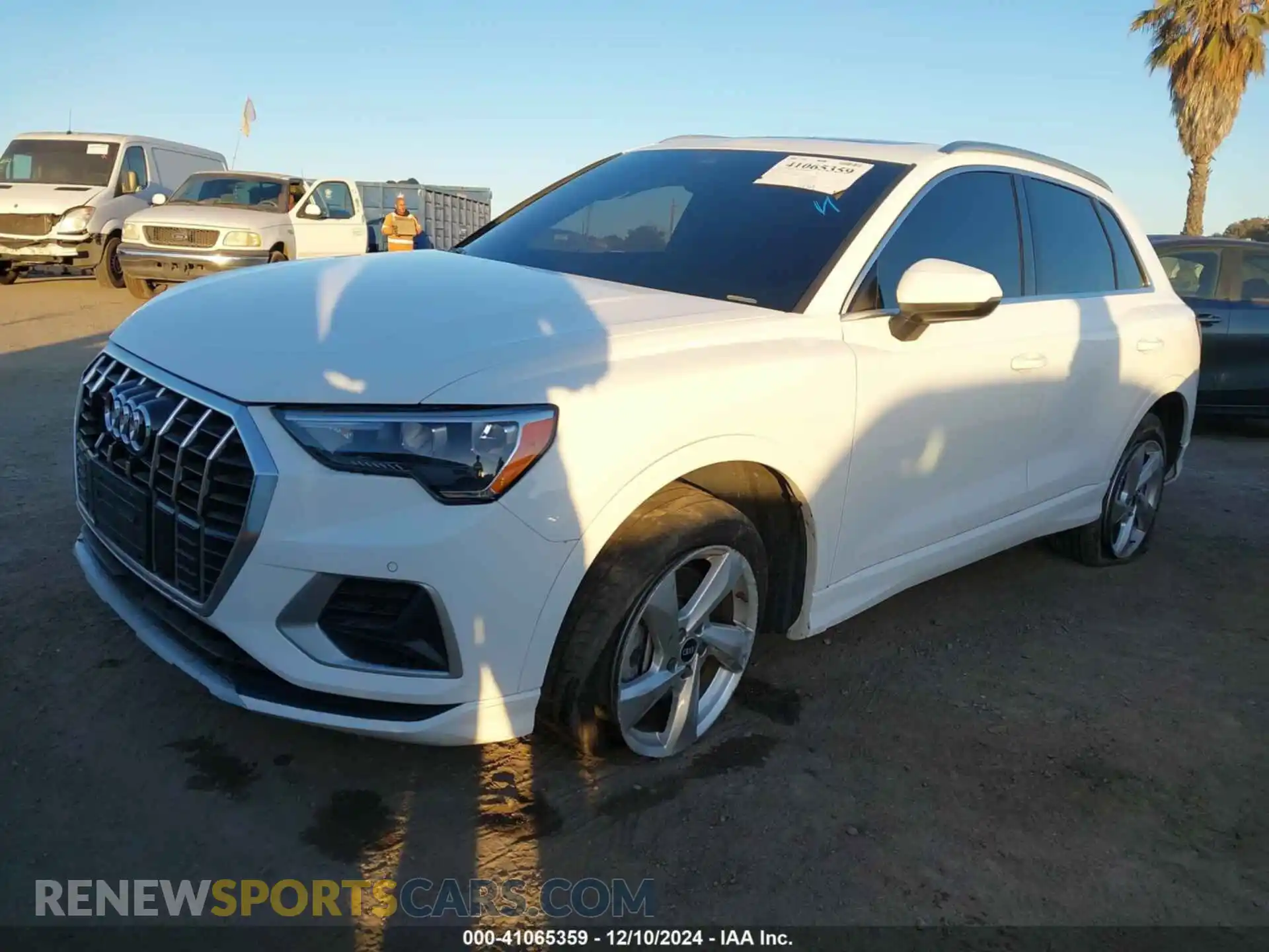 2 Фотография поврежденного автомобиля WA1AUCF38M1132624 AUDI Q3 2021