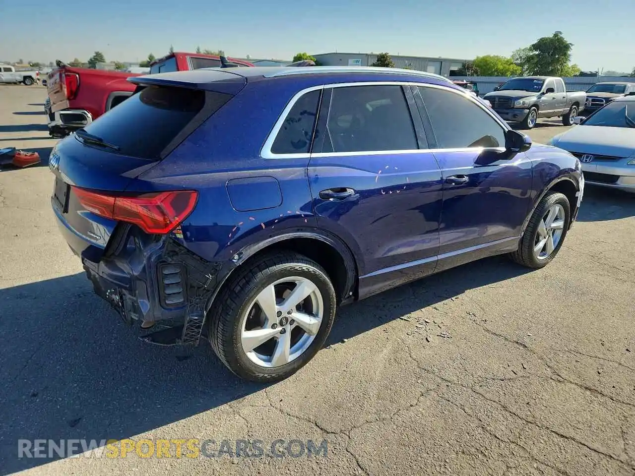 3 Photograph of a damaged car WA1AUCF39M1066889 AUDI Q3 2021