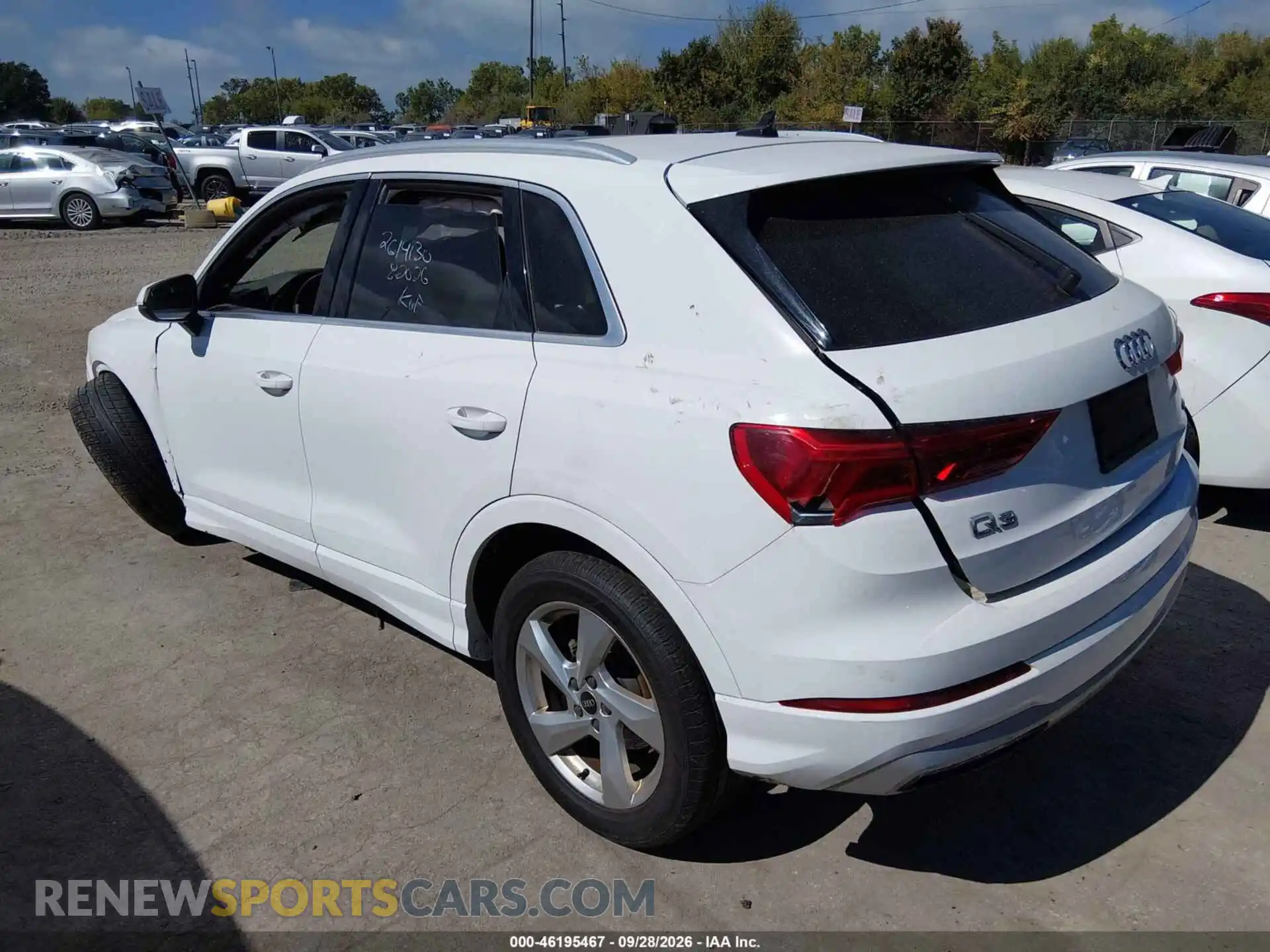 3 Photograph of a damaged car WA1AUCF39M1089430 AUDI Q3 2021