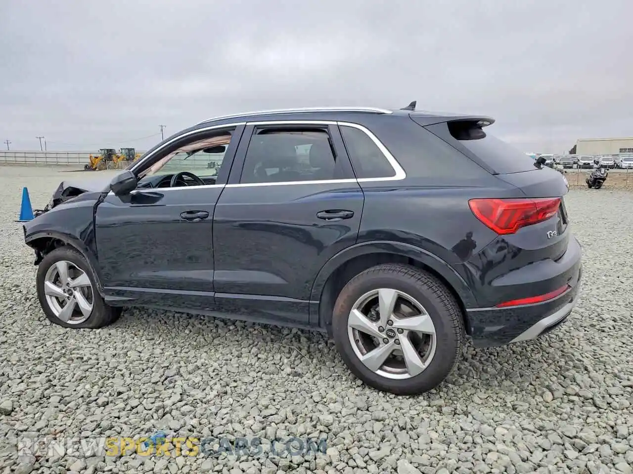 2 Фотография поврежденного автомобиля WA1AUCF39M1096944 AUDI Q3 2021