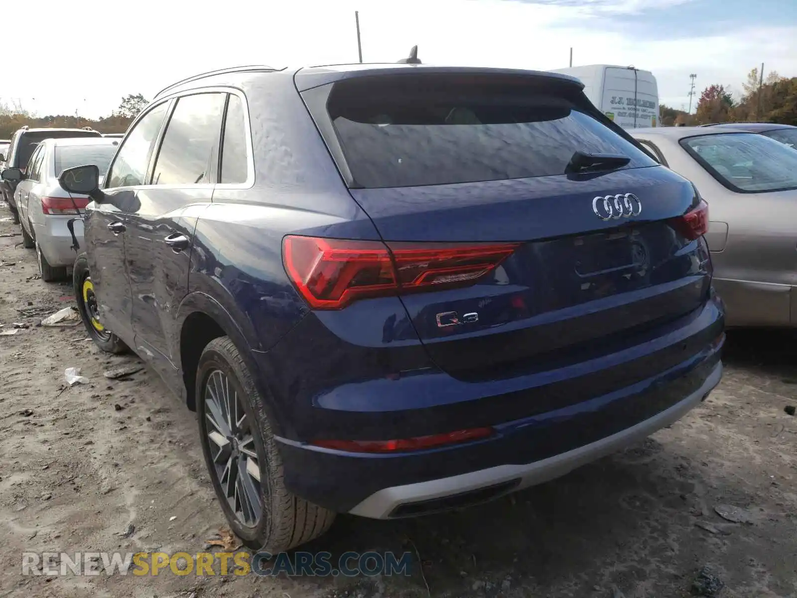 3 Photograph of a damaged car WA1AUCF39M1104654 AUDI Q3 2021