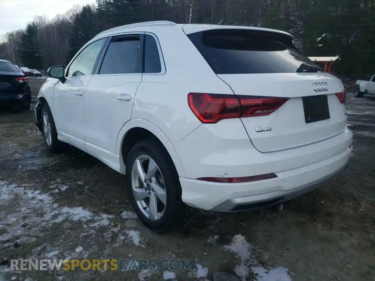 2 Photograph of a damaged car WA1AUCF3XM1063337 AUDI Q3 2021