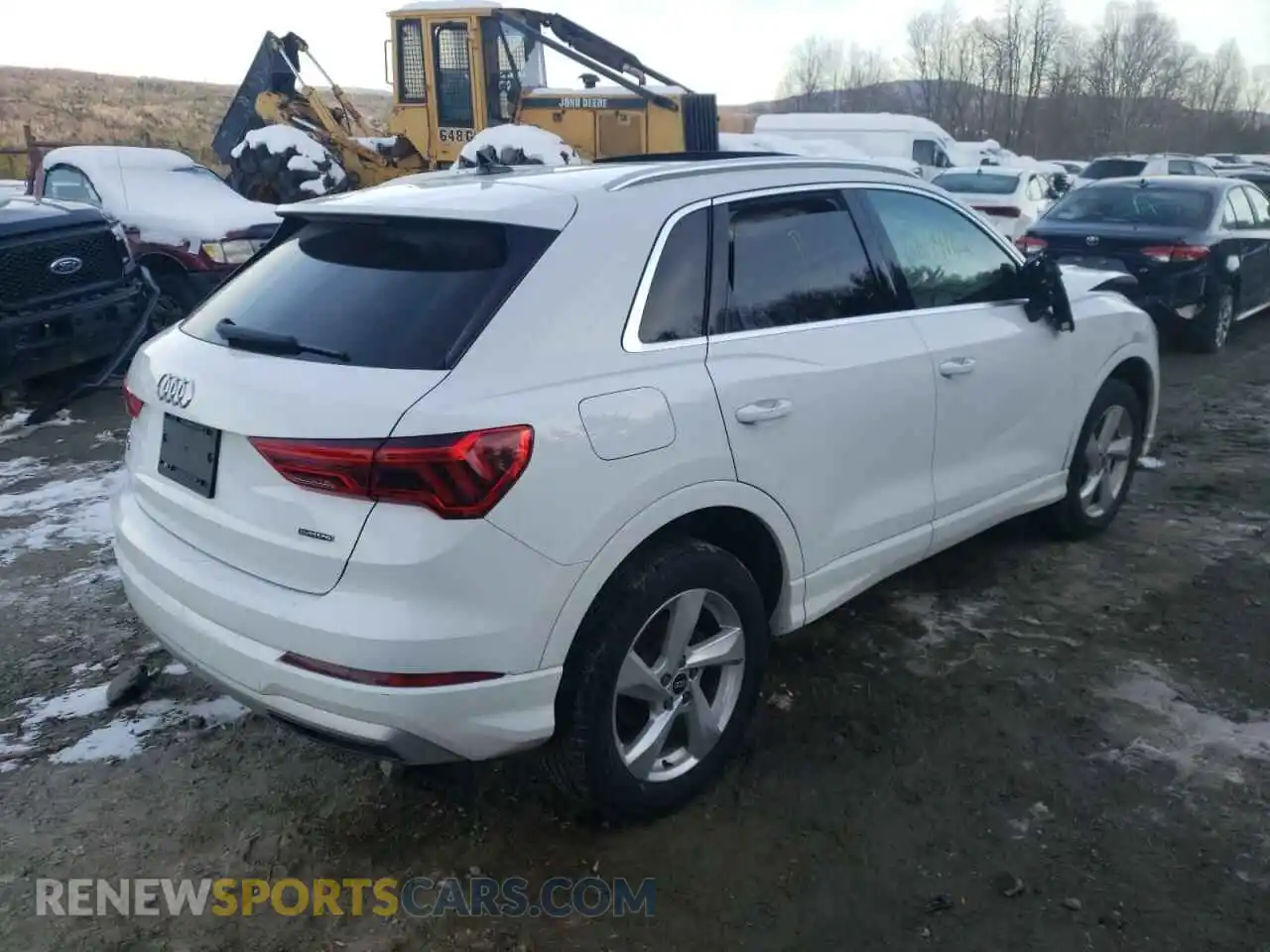 3 Photograph of a damaged car WA1AUCF3XM1063337 AUDI Q3 2021