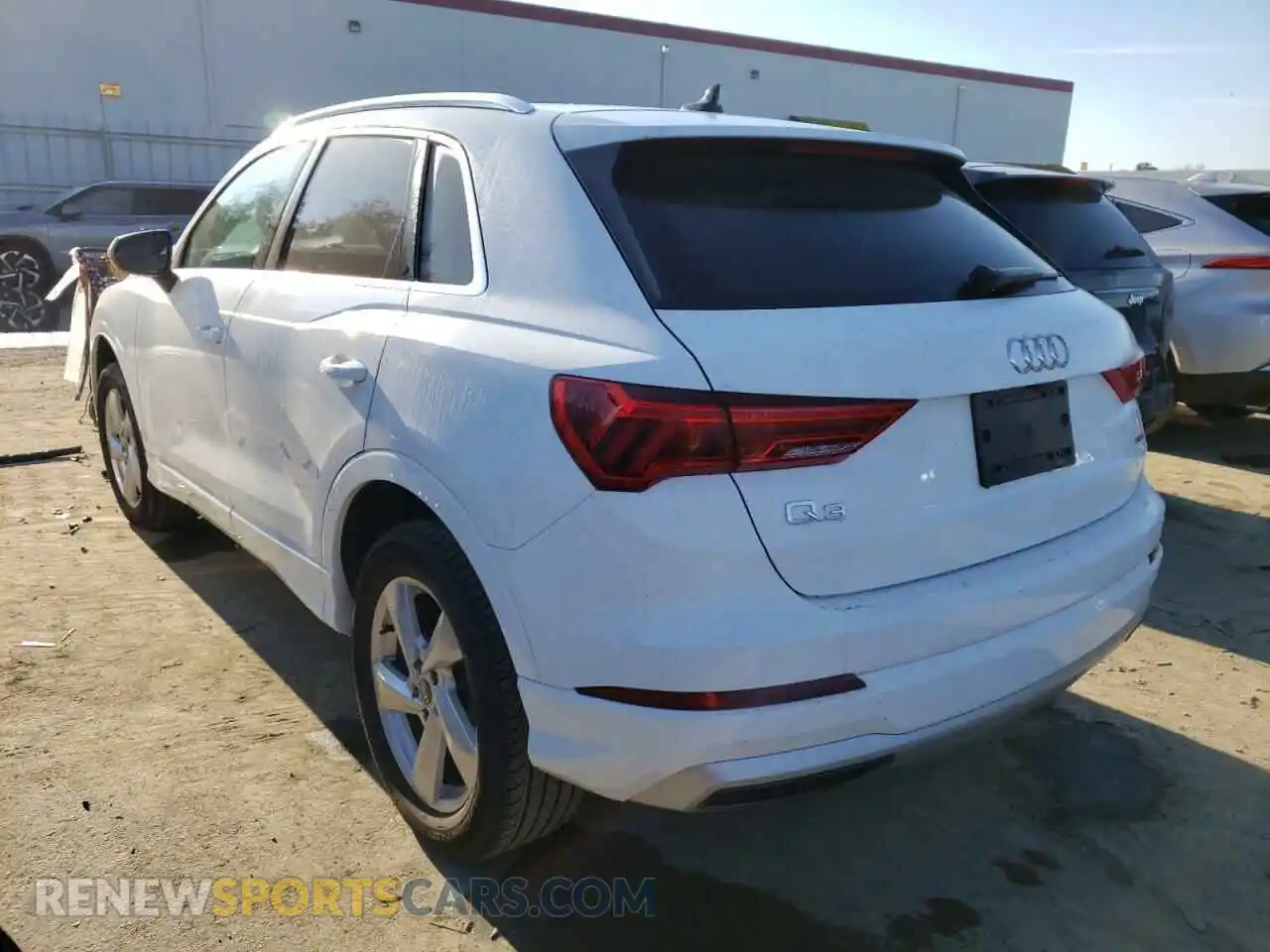 2 Photograph of a damaged car WA1AUCF3XM1087993 AUDI Q3 2021