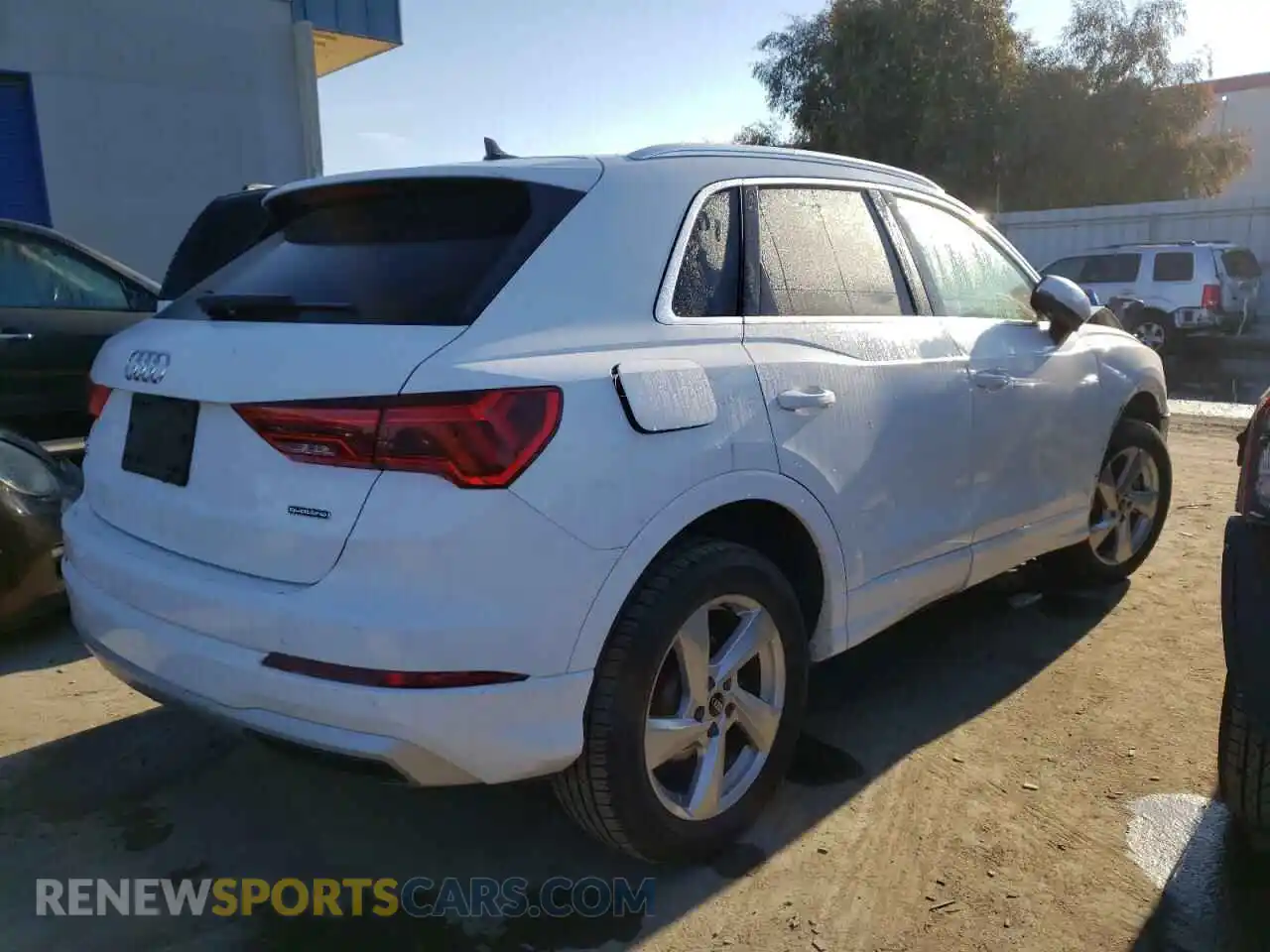 3 Photograph of a damaged car WA1AUCF3XM1087993 AUDI Q3 2021