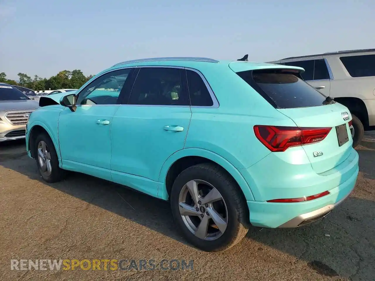 2 fotografías del automóvil dañado WA1AUCF3XM1102654 AUDI Q3 2021