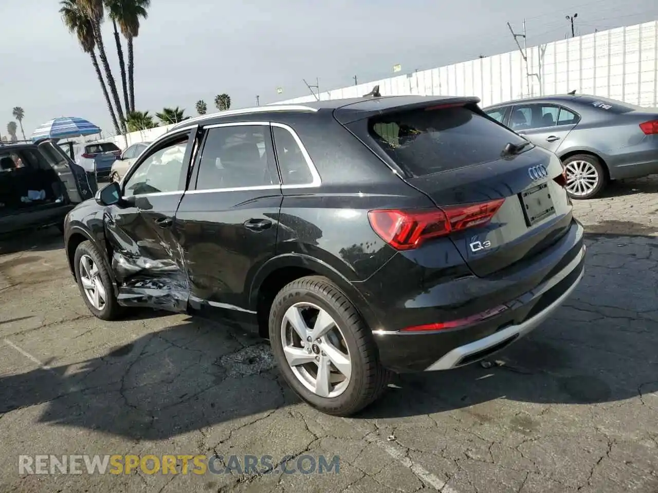 2 Photograph of a damaged car WA1AUCF3XM1116215 AUDI Q3 2021