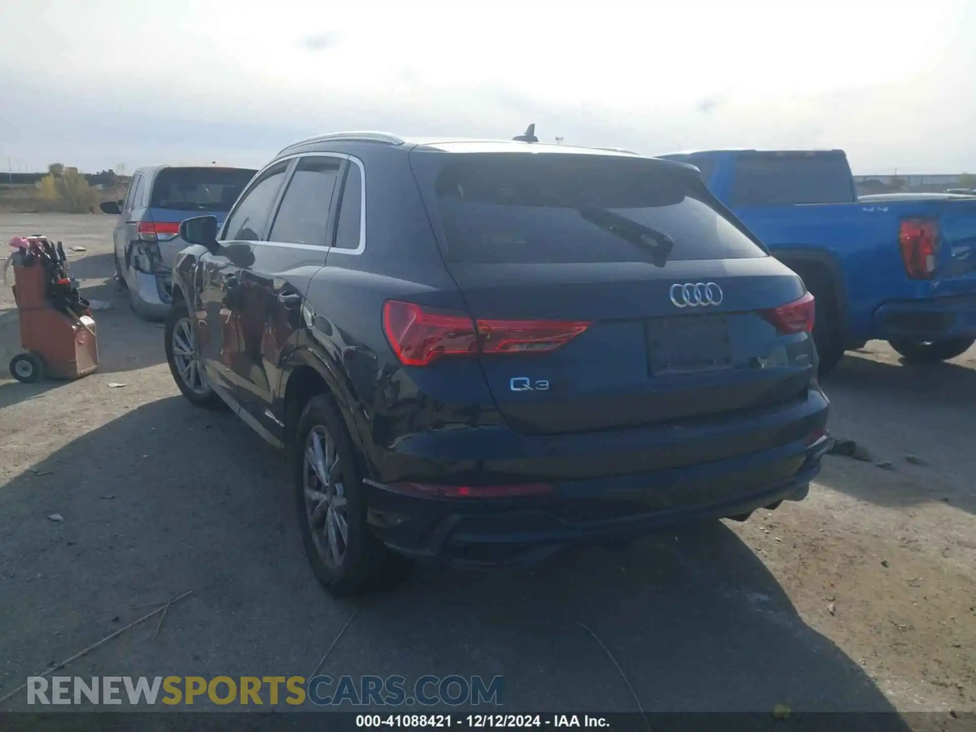 3 Photograph of a damaged car WA1DECF30M1037940 AUDI Q3 2021