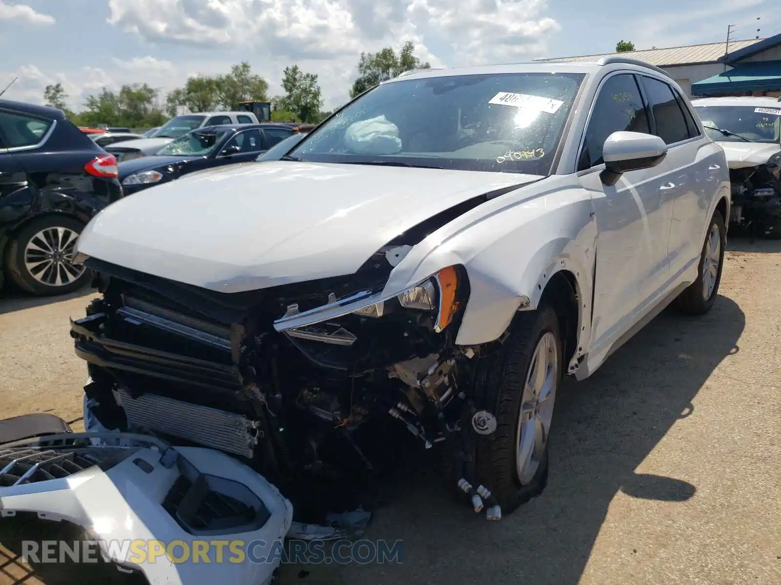 2 Photograph of a damaged car WA1DECF30M1040143 AUDI Q3 2021