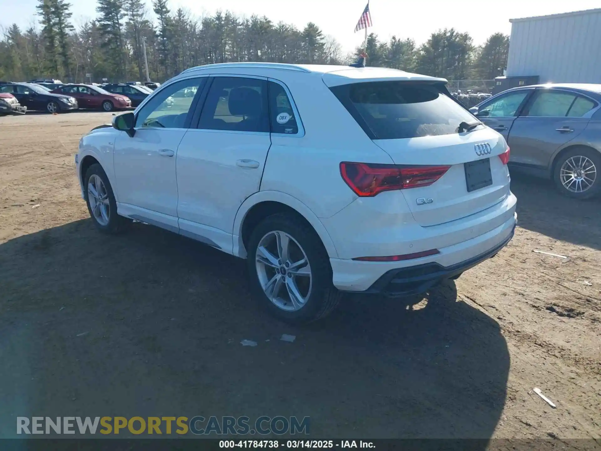 3 Photograph of a damaged car WA1DECF30M1118517 AUDI Q3 2021