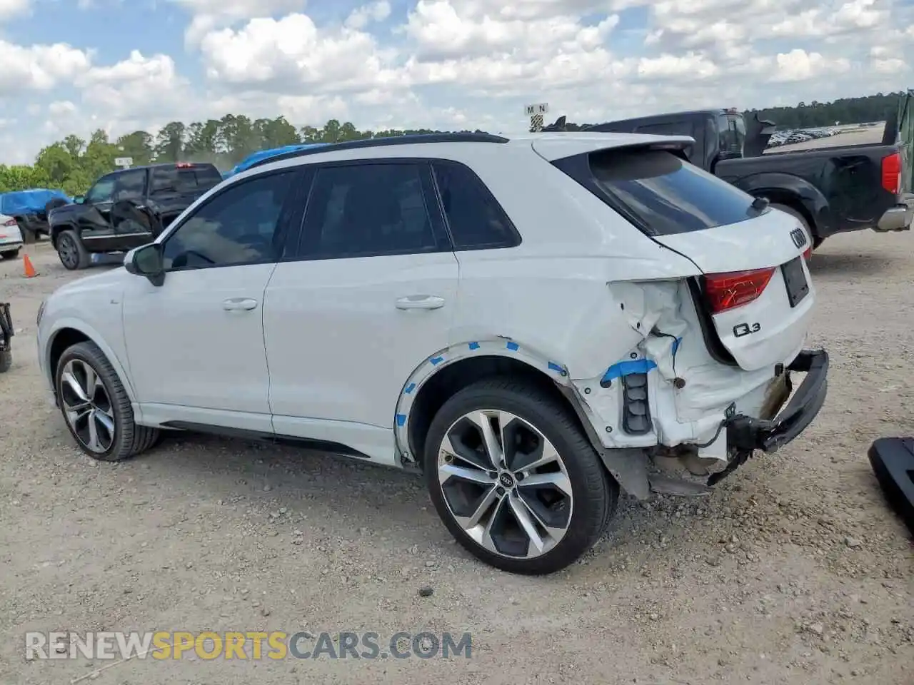 2 Photograph of a damaged car WA1DECF30M1128870 AUDI Q3 2021