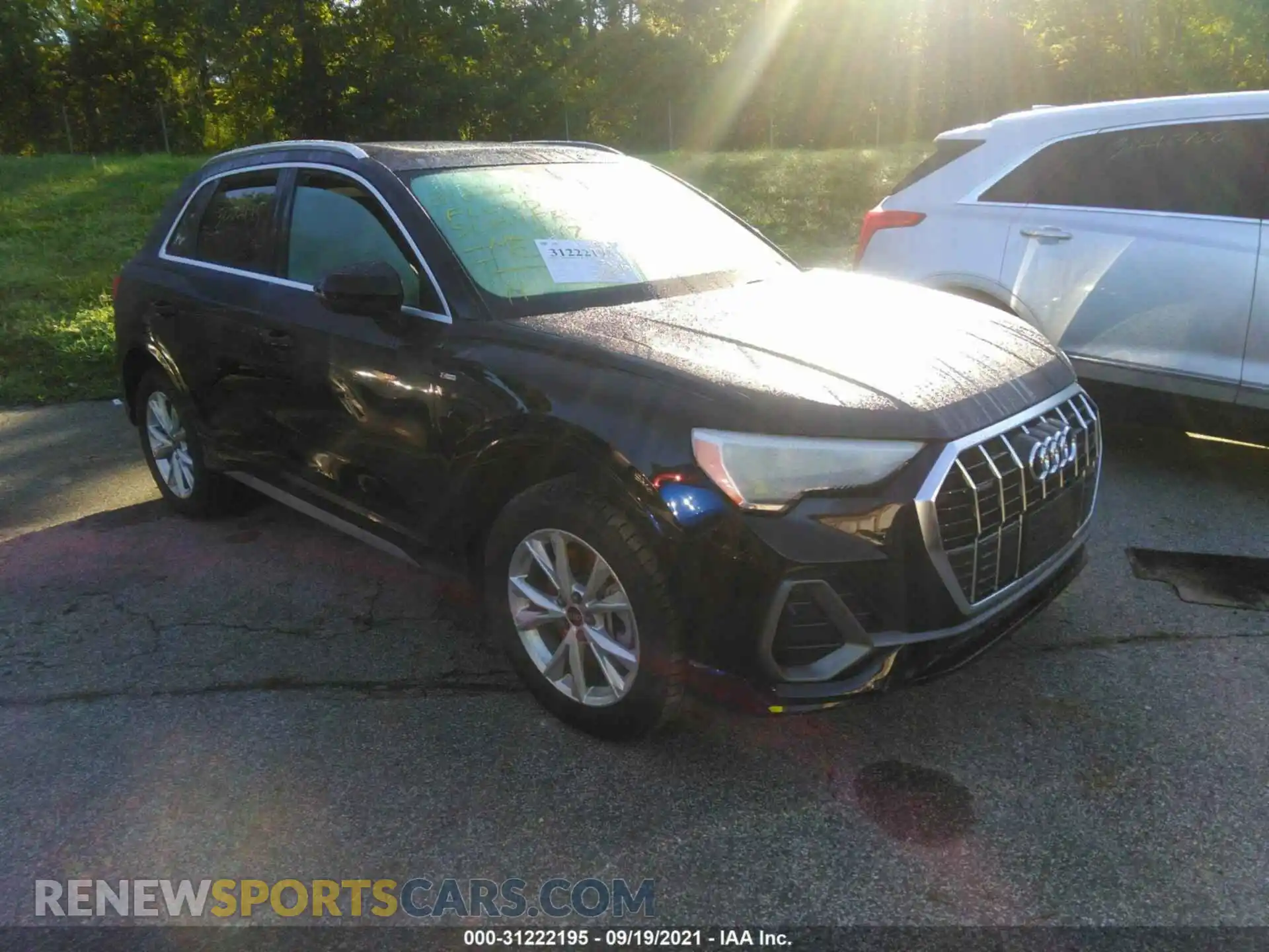1 Photograph of a damaged car WA1DECF31M1027854 AUDI Q3 2021