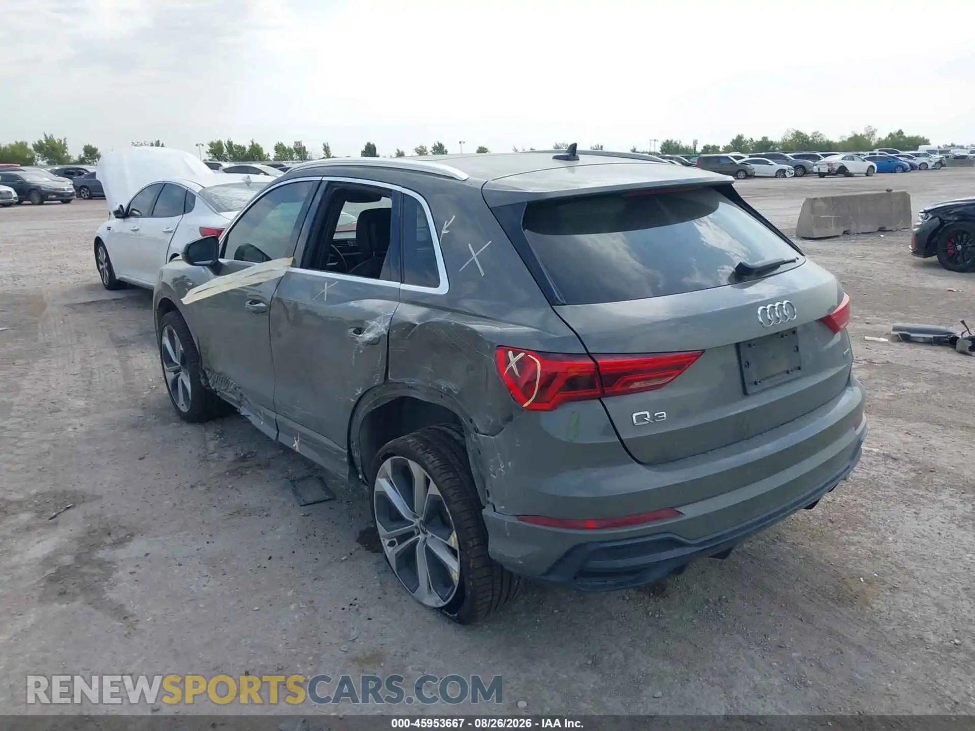 3 Photograph of a damaged car WA1DECF31M1041236 AUDI Q3 2021