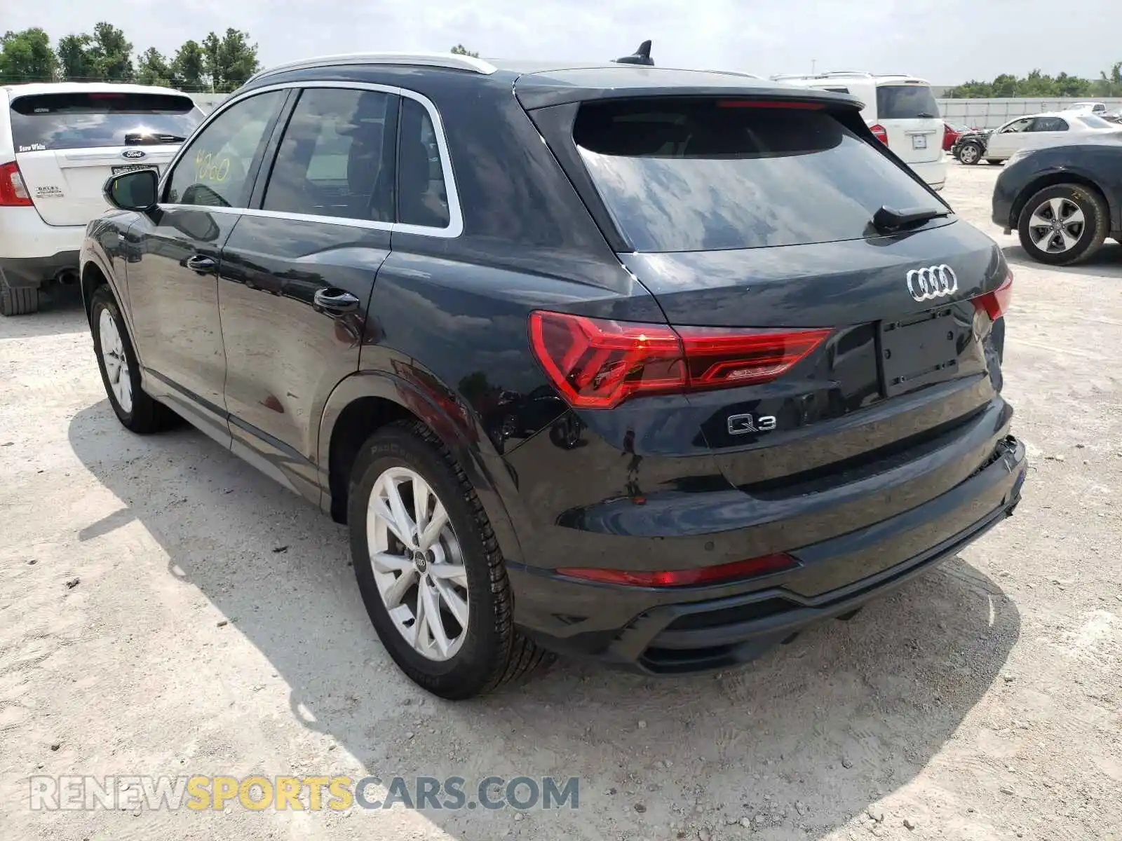 3 Photograph of a damaged car WA1DECF31M1065388 AUDI Q3 2021