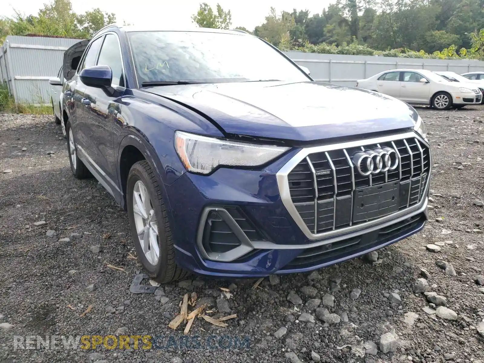 1 Photograph of a damaged car WA1DECF32M1013333 AUDI Q3 2021