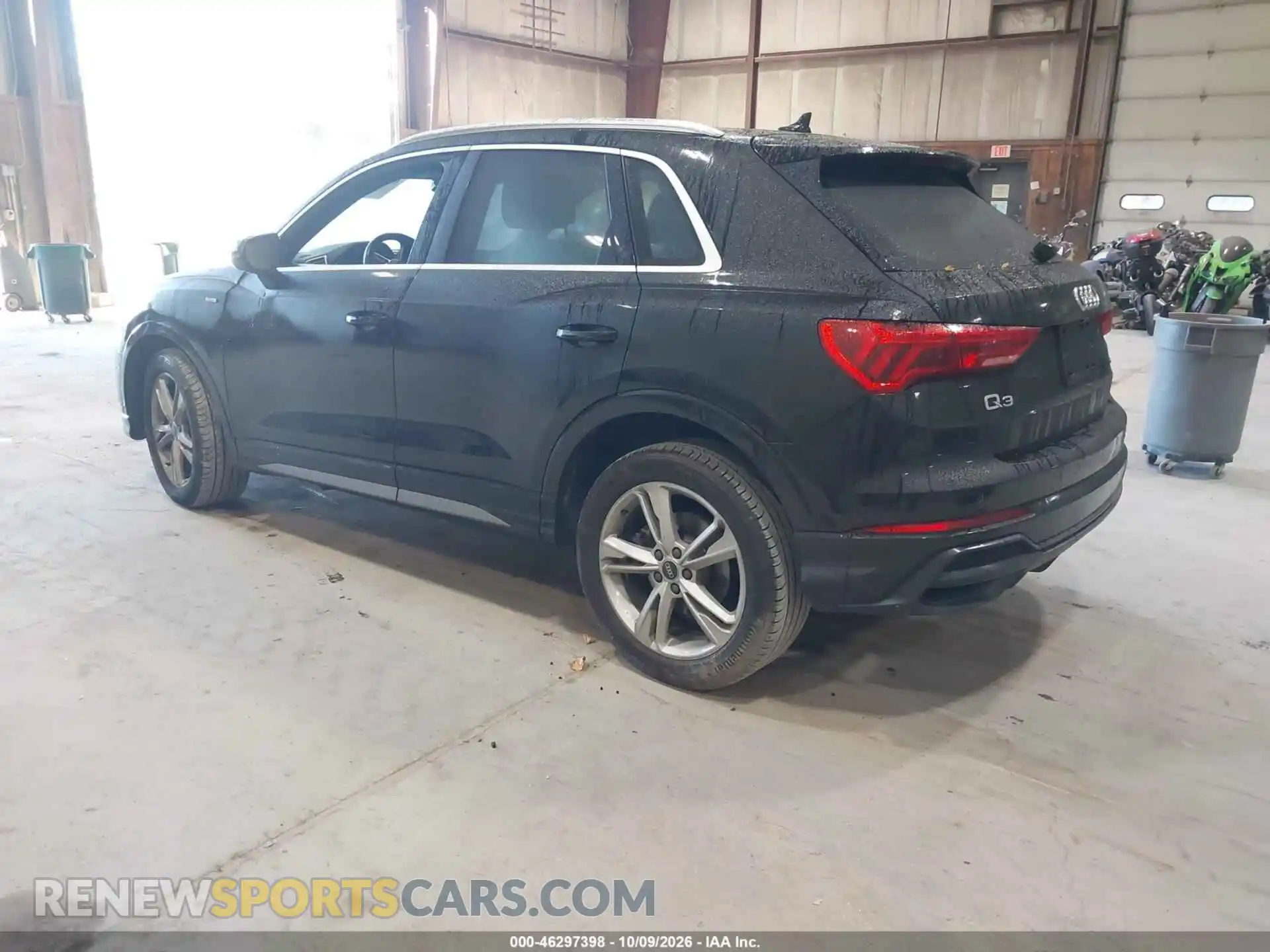 3 Photograph of a damaged car WA1DECF32M1024106 AUDI Q3 2021