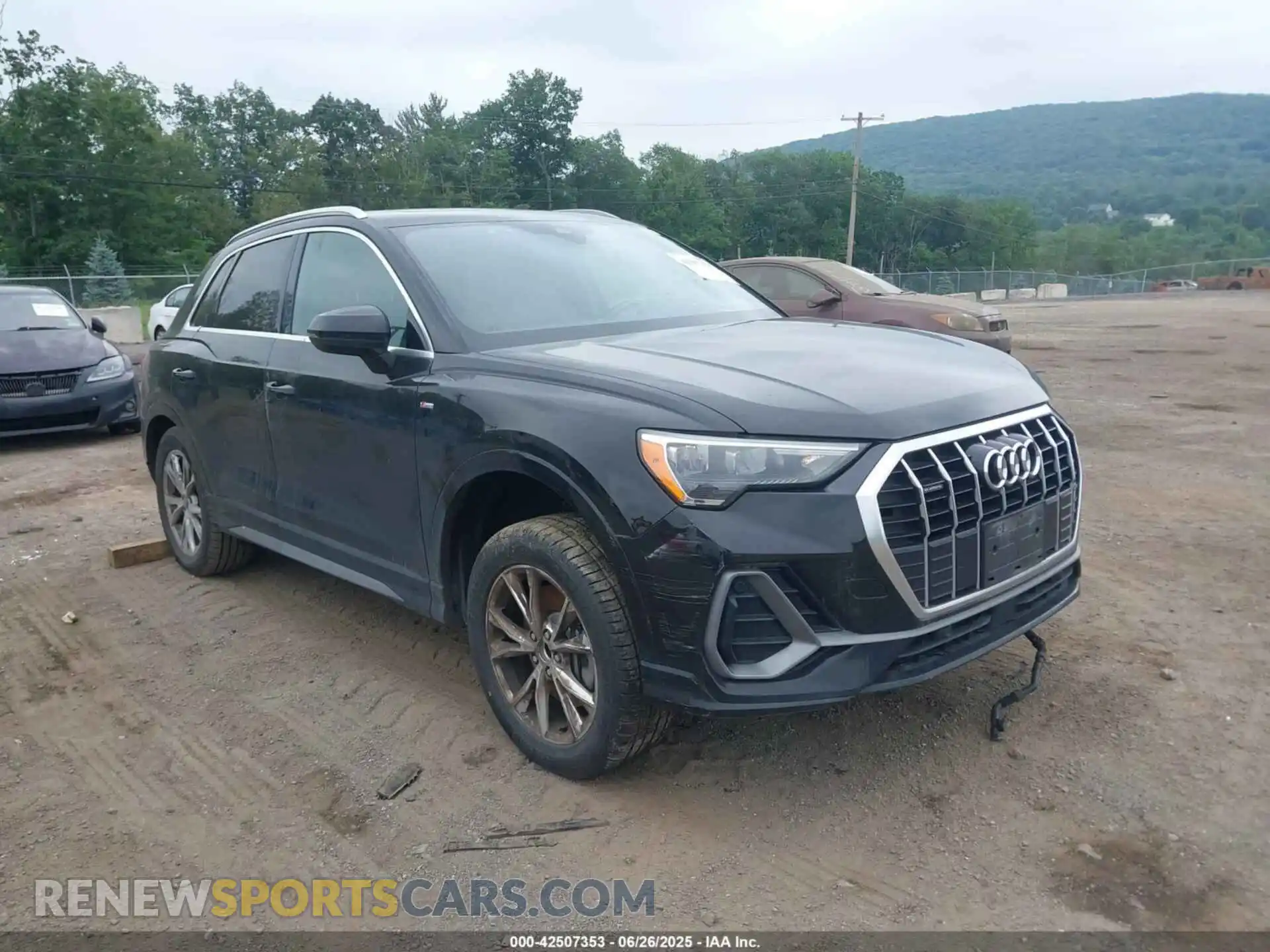 1 Photograph of a damaged car WA1DECF32M1031265 AUDI Q3 2021