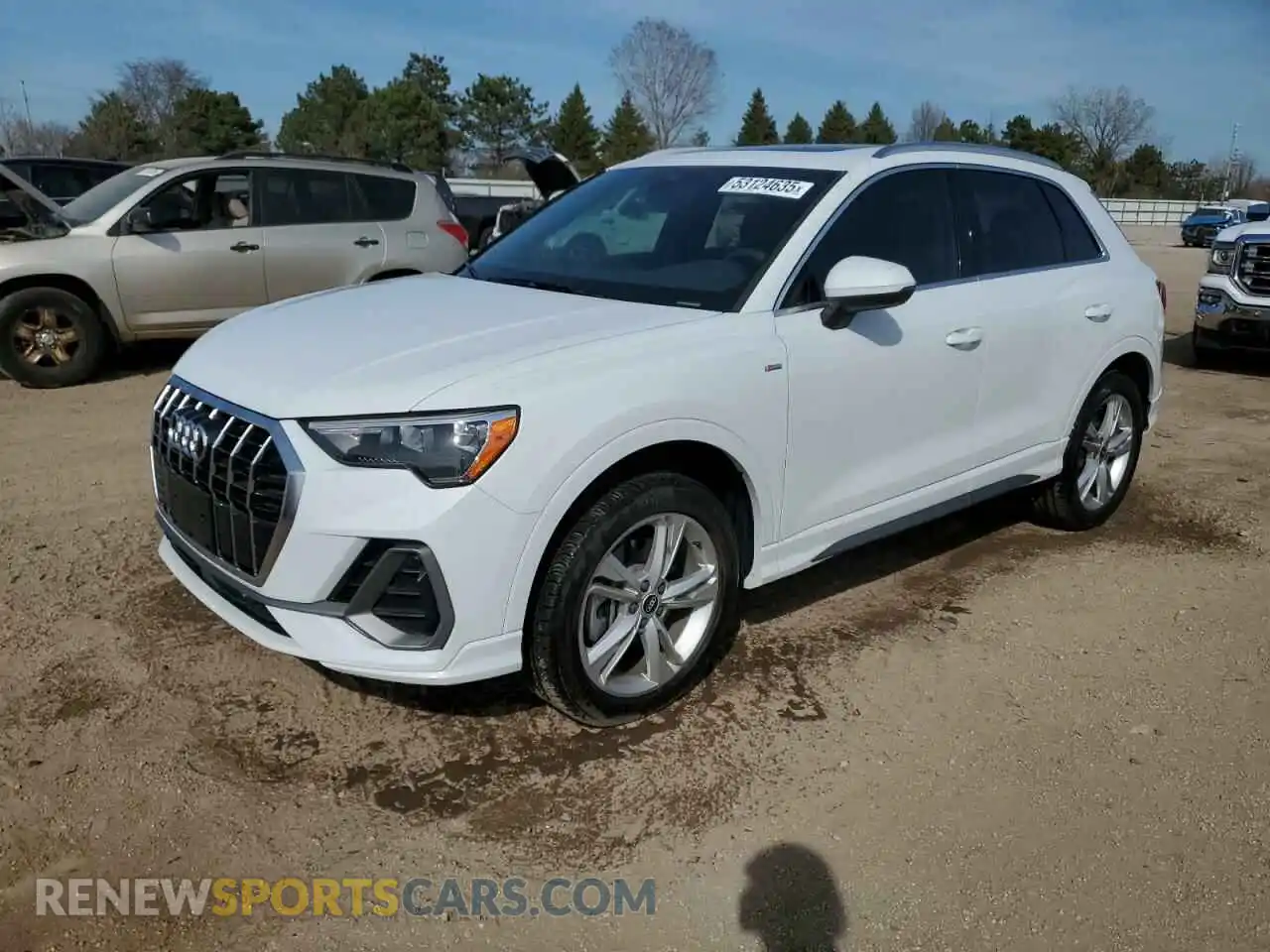 1 Photograph of a damaged car WA1DECF32M1040693 AUDI Q3 2021