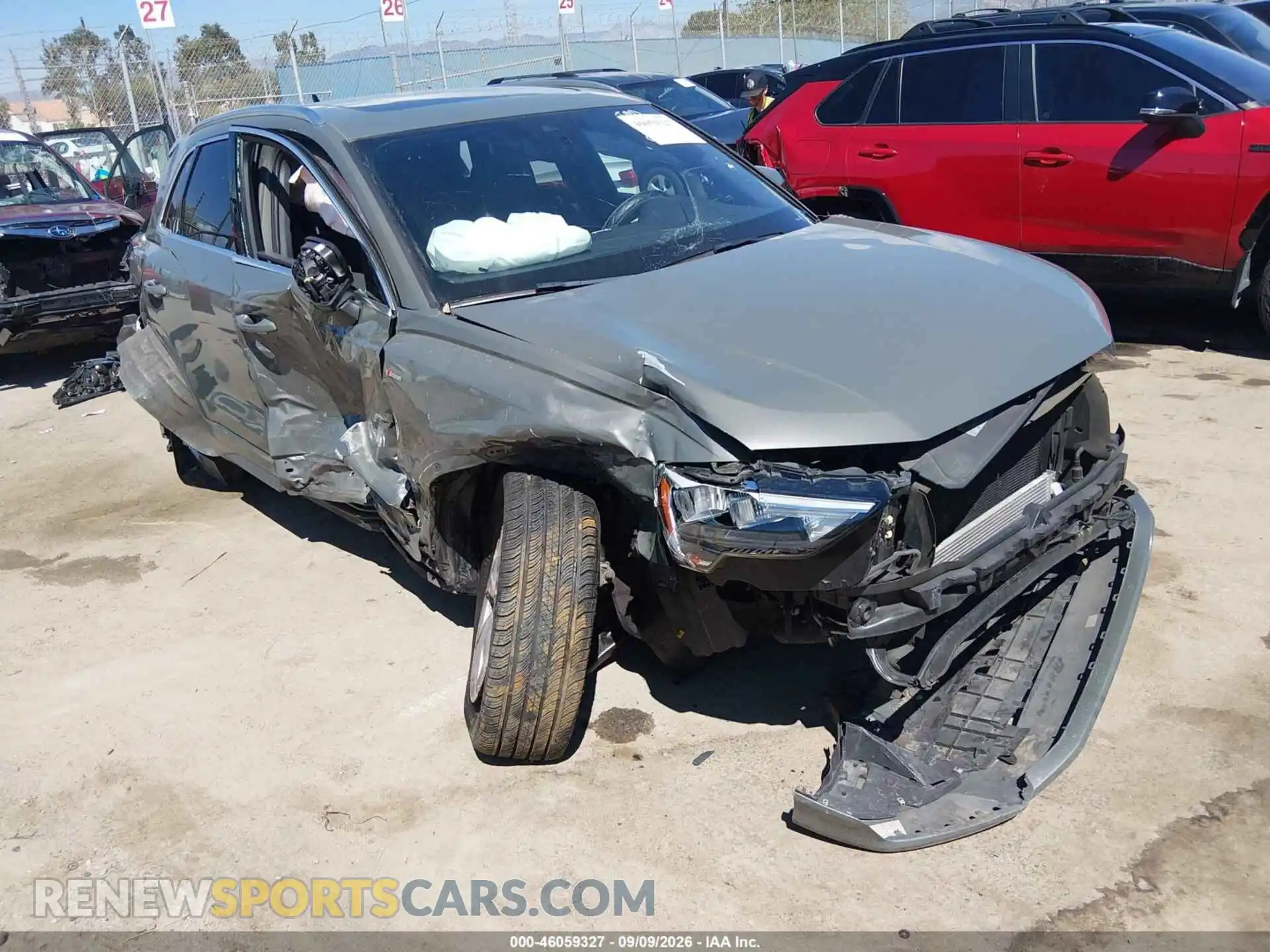 1 Photograph of a damaged car WA1DECF32M1046803 AUDI Q3 2021