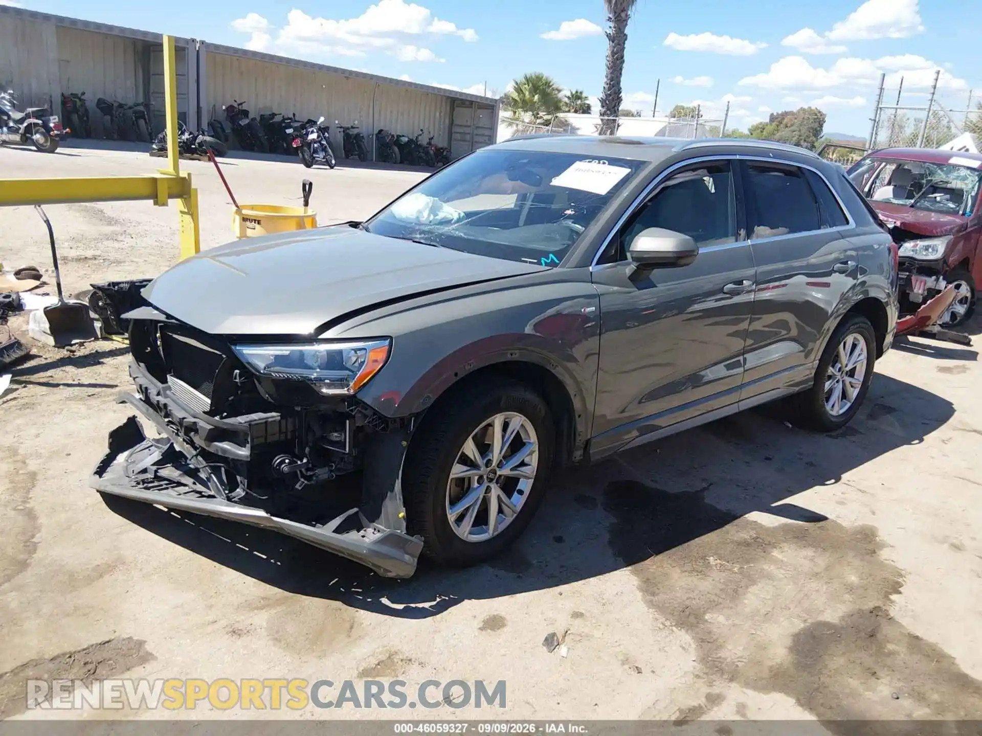 2 Photograph of a damaged car WA1DECF32M1046803 AUDI Q3 2021