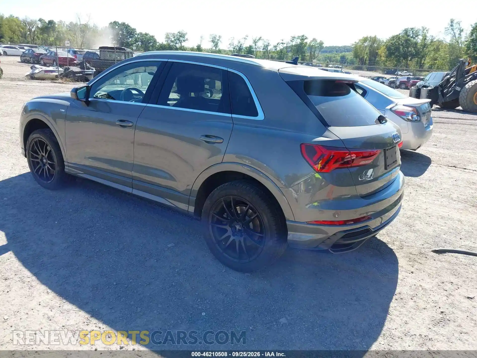 3 Photograph of a damaged car WA1DECF33M1015429 AUDI Q3 2021