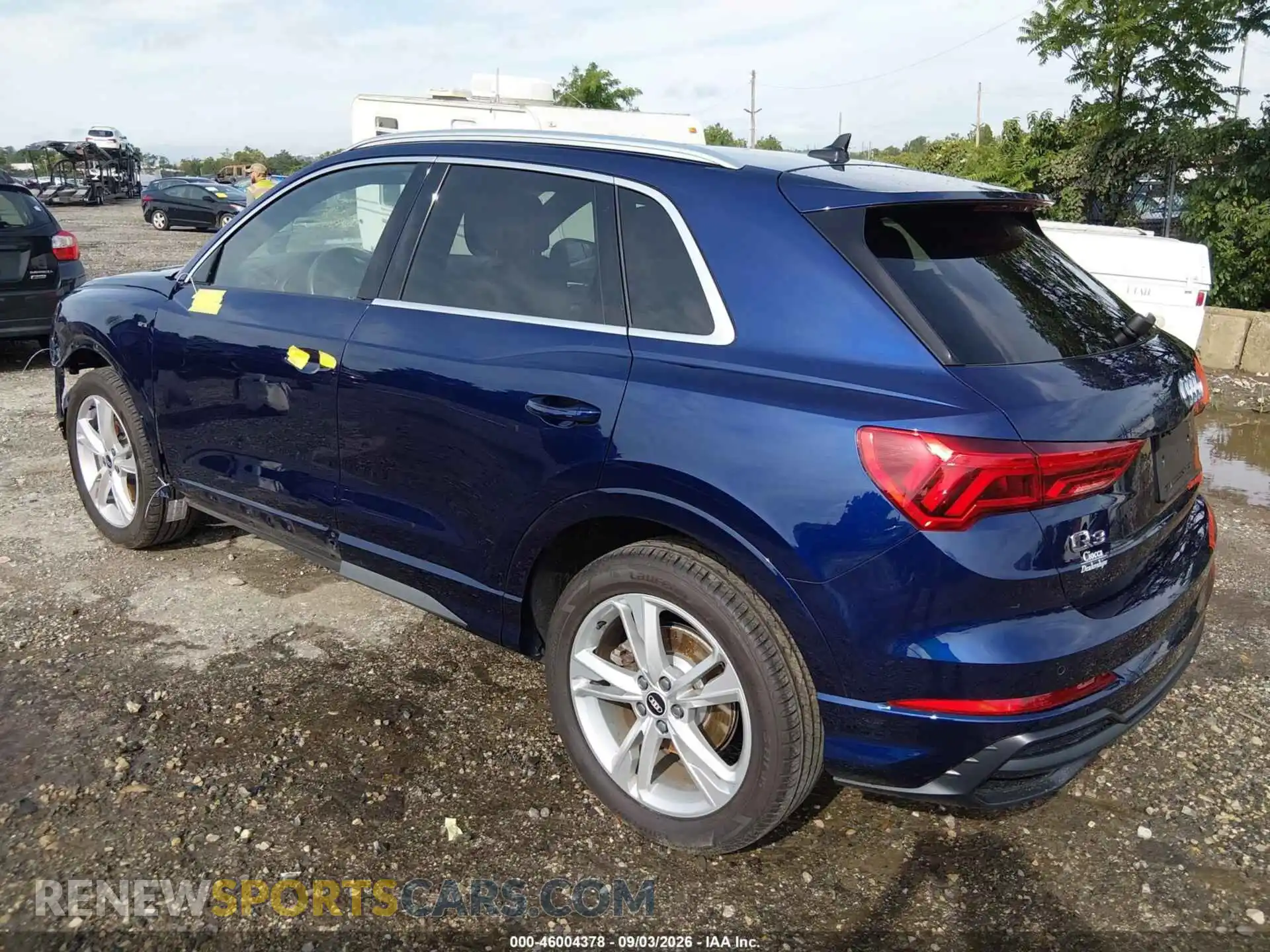 3 Photograph of a damaged car WA1DECF33M1052738 AUDI Q3 2021