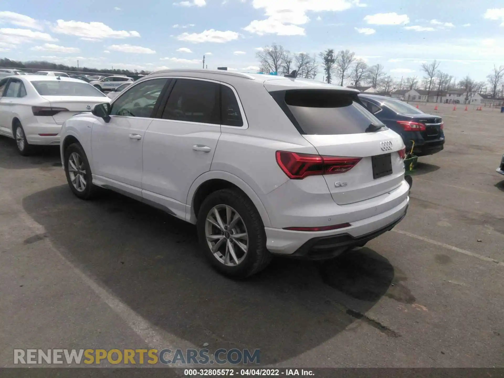 3 Photograph of a damaged car WA1DECF33M1058328 AUDI Q3 2021