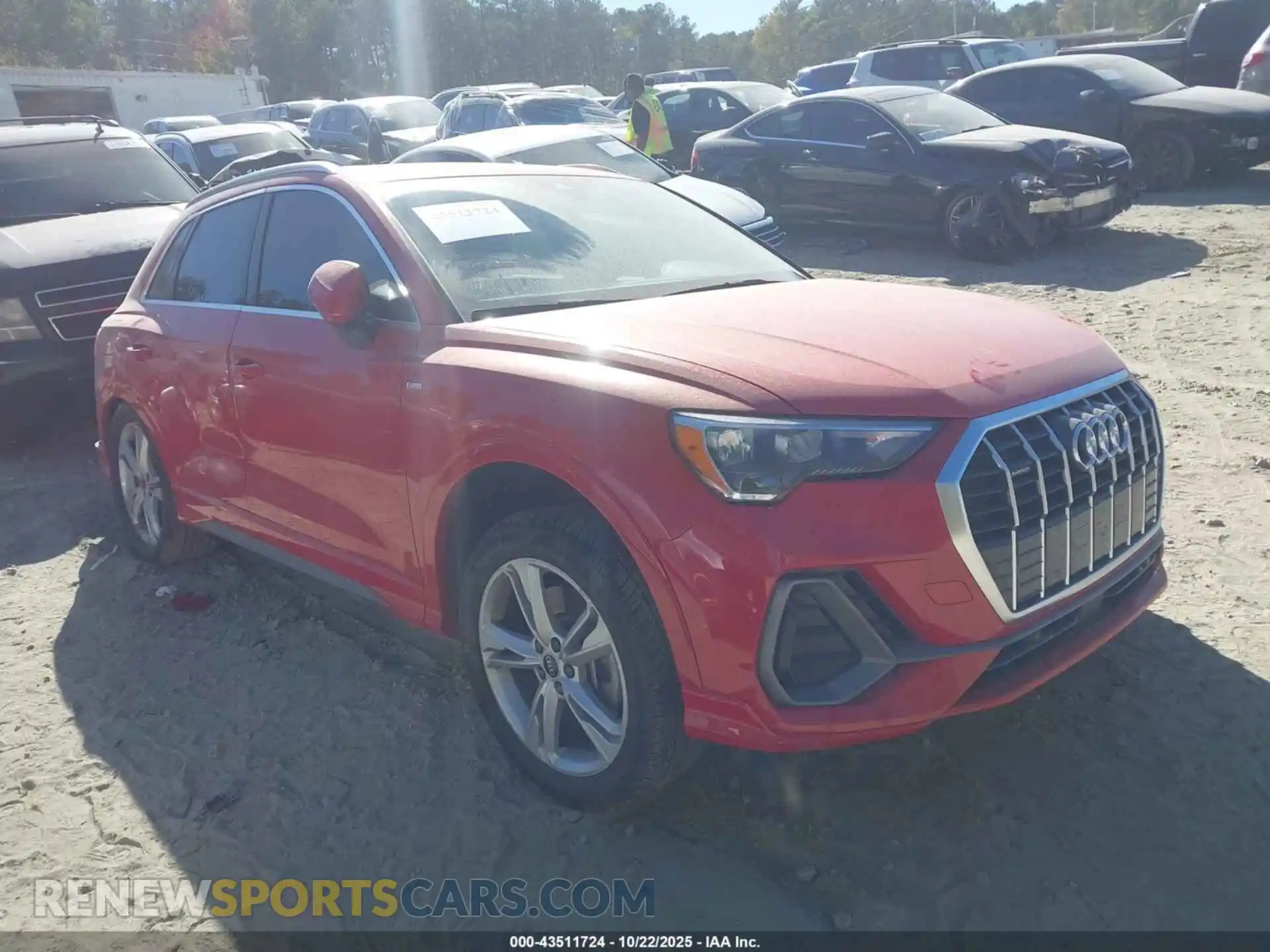 1 Photograph of a damaged car WA1DECF35M1017571 AUDI Q3 2021