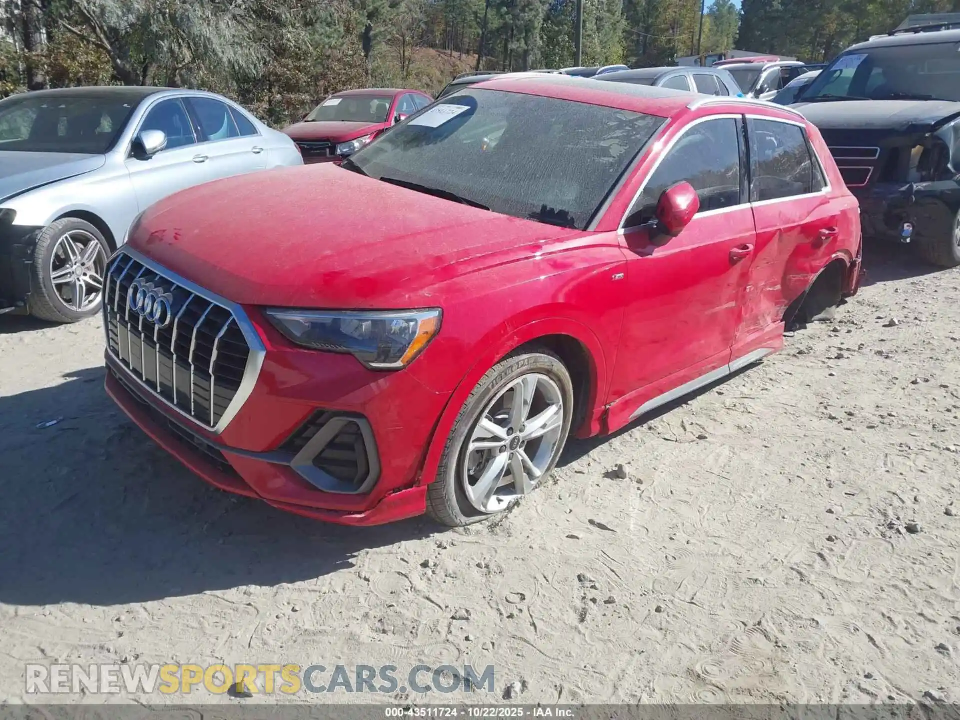 2 Photograph of a damaged car WA1DECF35M1017571 AUDI Q3 2021