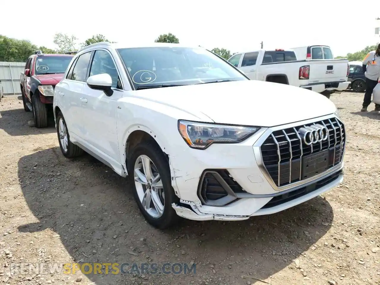 1 Photograph of a damaged car WA1DECF35M1024388 AUDI Q3 2021