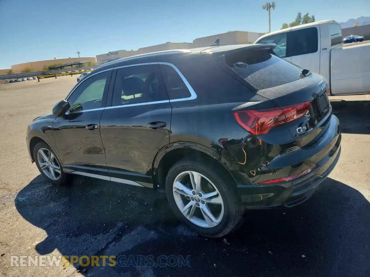 2 fotografías del automóvil dañado WA1DECF36M1014808 AUDI Q3 2021