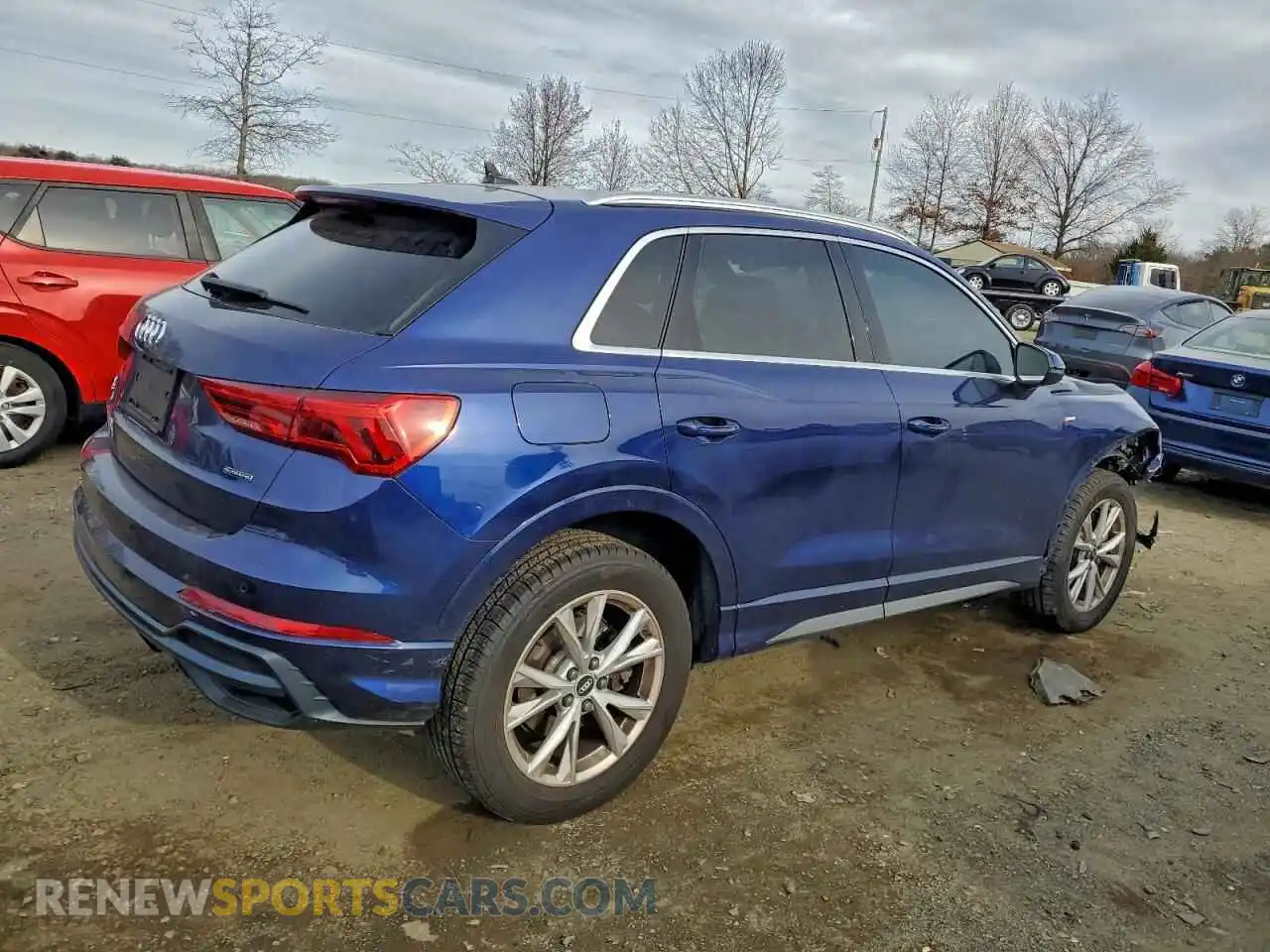 3 Photograph of a damaged car WA1DECF36M1033794 AUDI Q3 2021