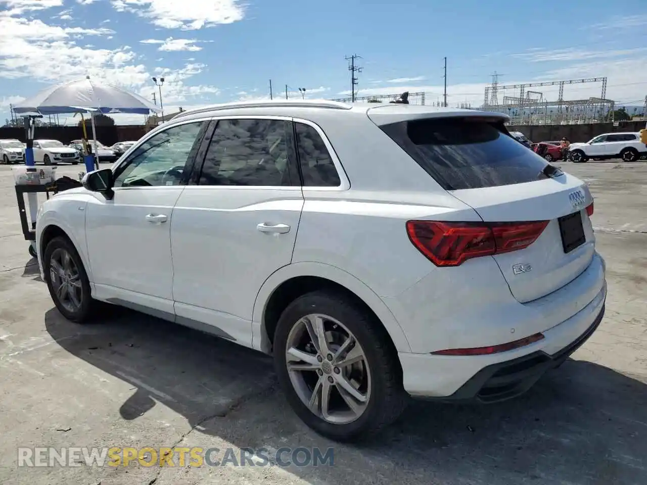 2 Photograph of a damaged car WA1DECF37M1012372 AUDI Q3 2021