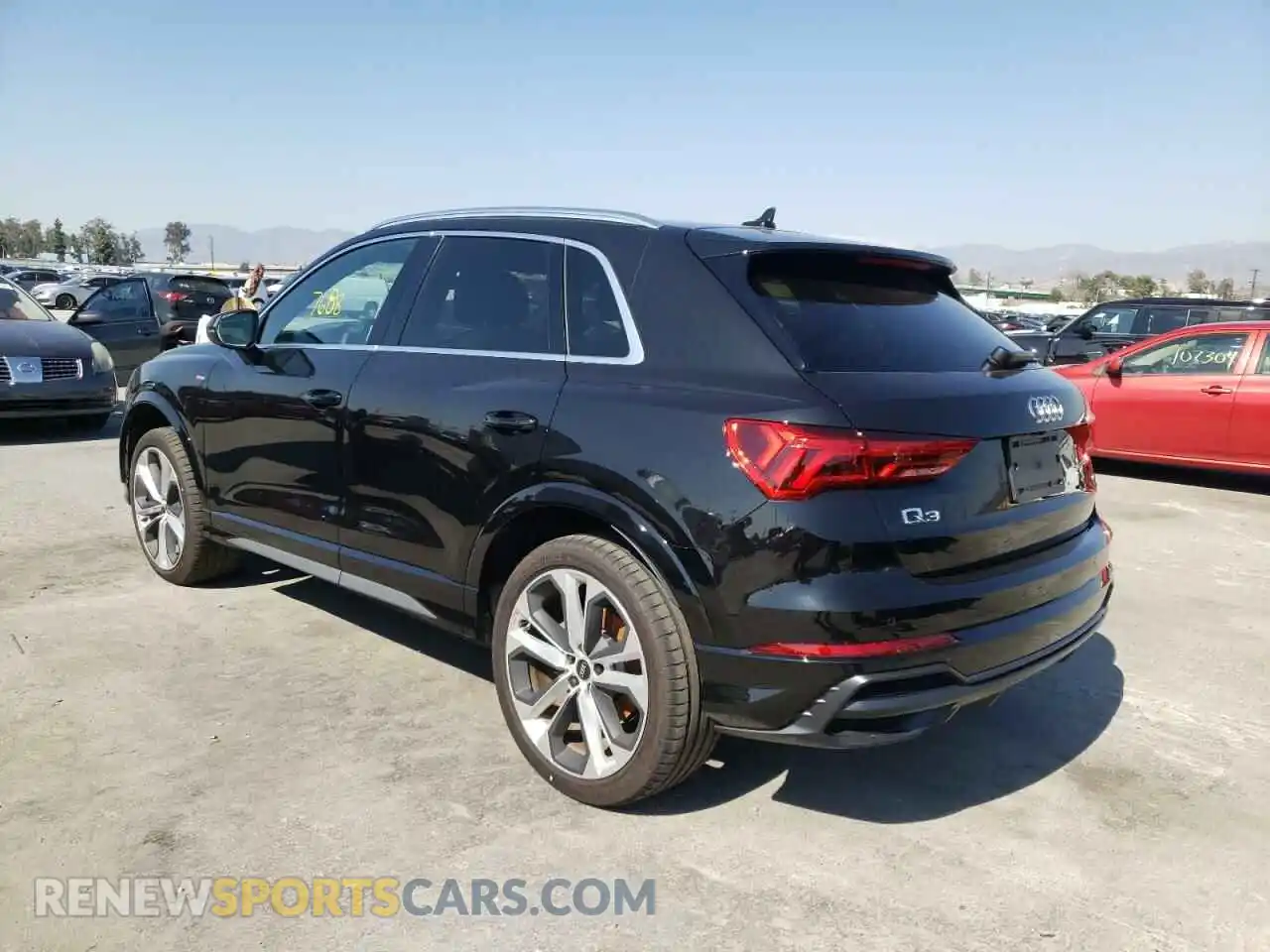 3 Photograph of a damaged car WA1DECF37M1033237 AUDI Q3 2021