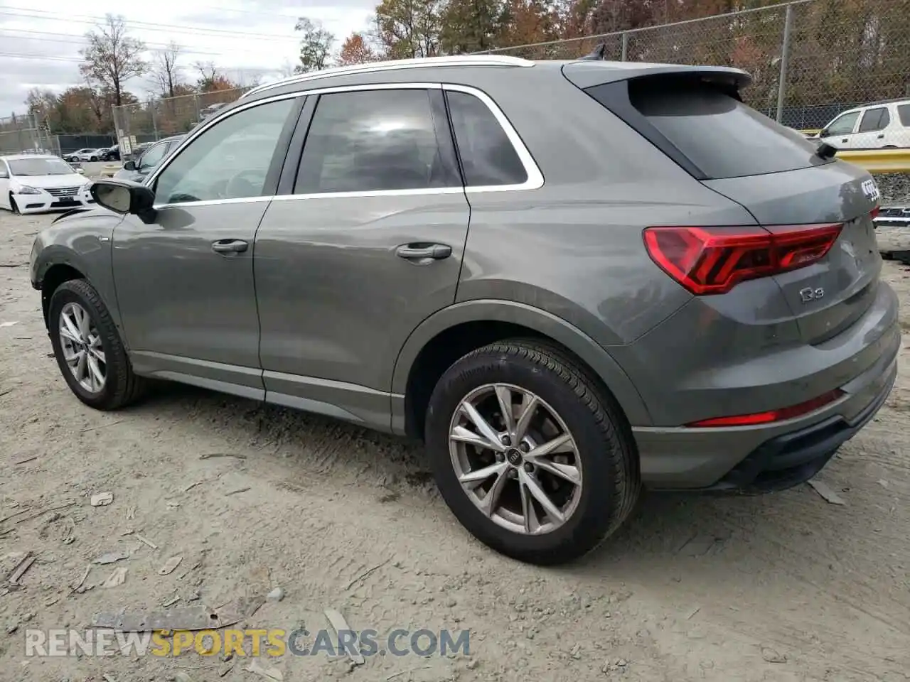 2 Photograph of a damaged car WA1DECF37M1043265 AUDI Q3 2021