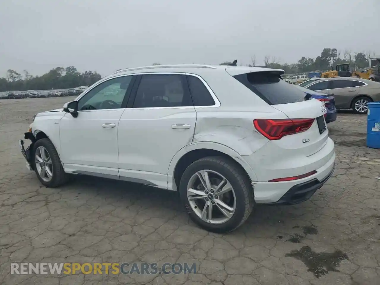 2 Photograph of a damaged car WA1DECF37M1079067 AUDI Q3 2021
